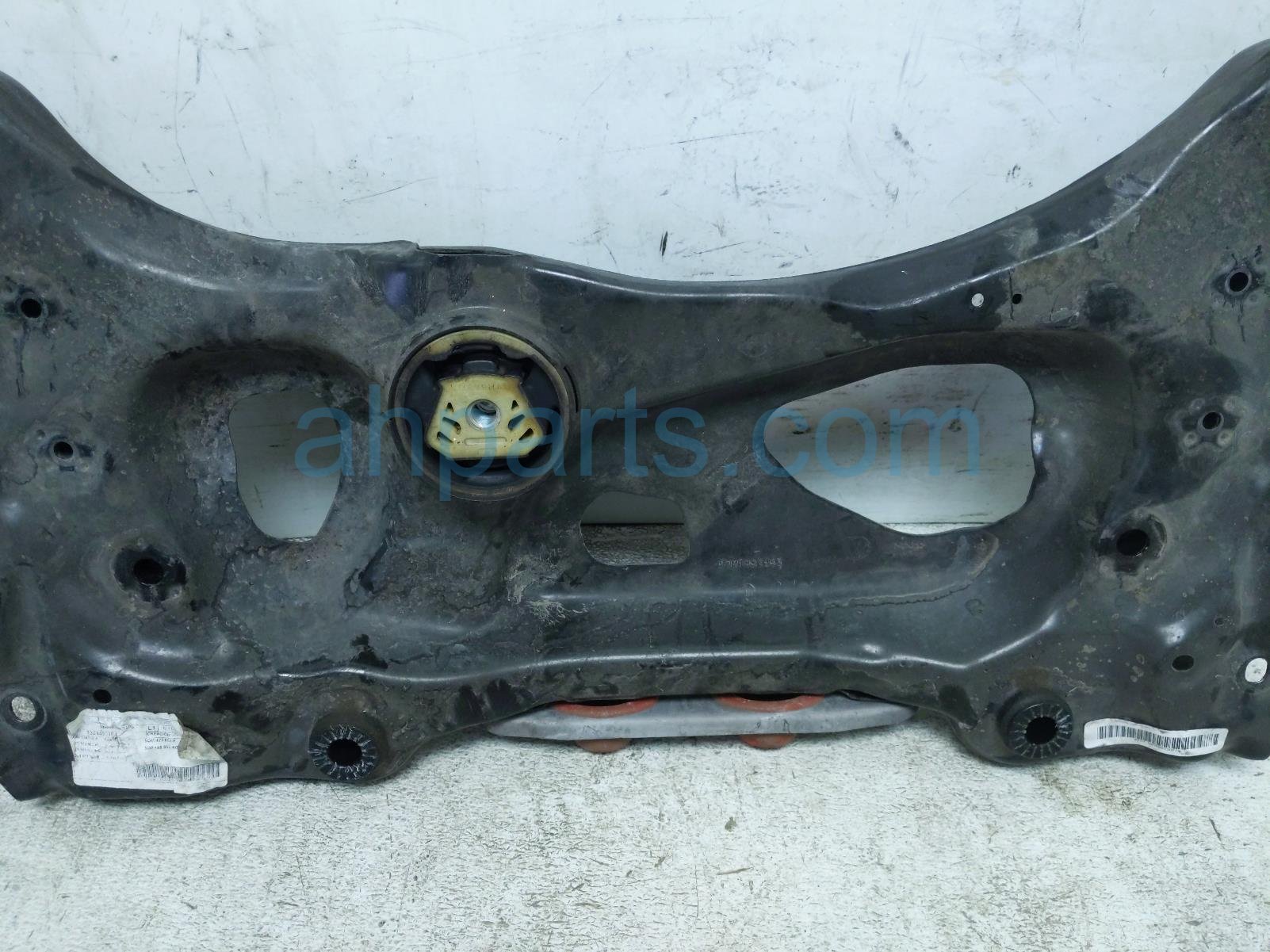 2023 Volkswagen Taos Crossmember Front Engine Sub Frame / Cradle *fwd 5QM 199 315 A Replacement 2023 Volkswagen Taos Crossmember Front Engine Sub Frame / Cradle *fwd 5QM 199 315 A Replacement thumbnail