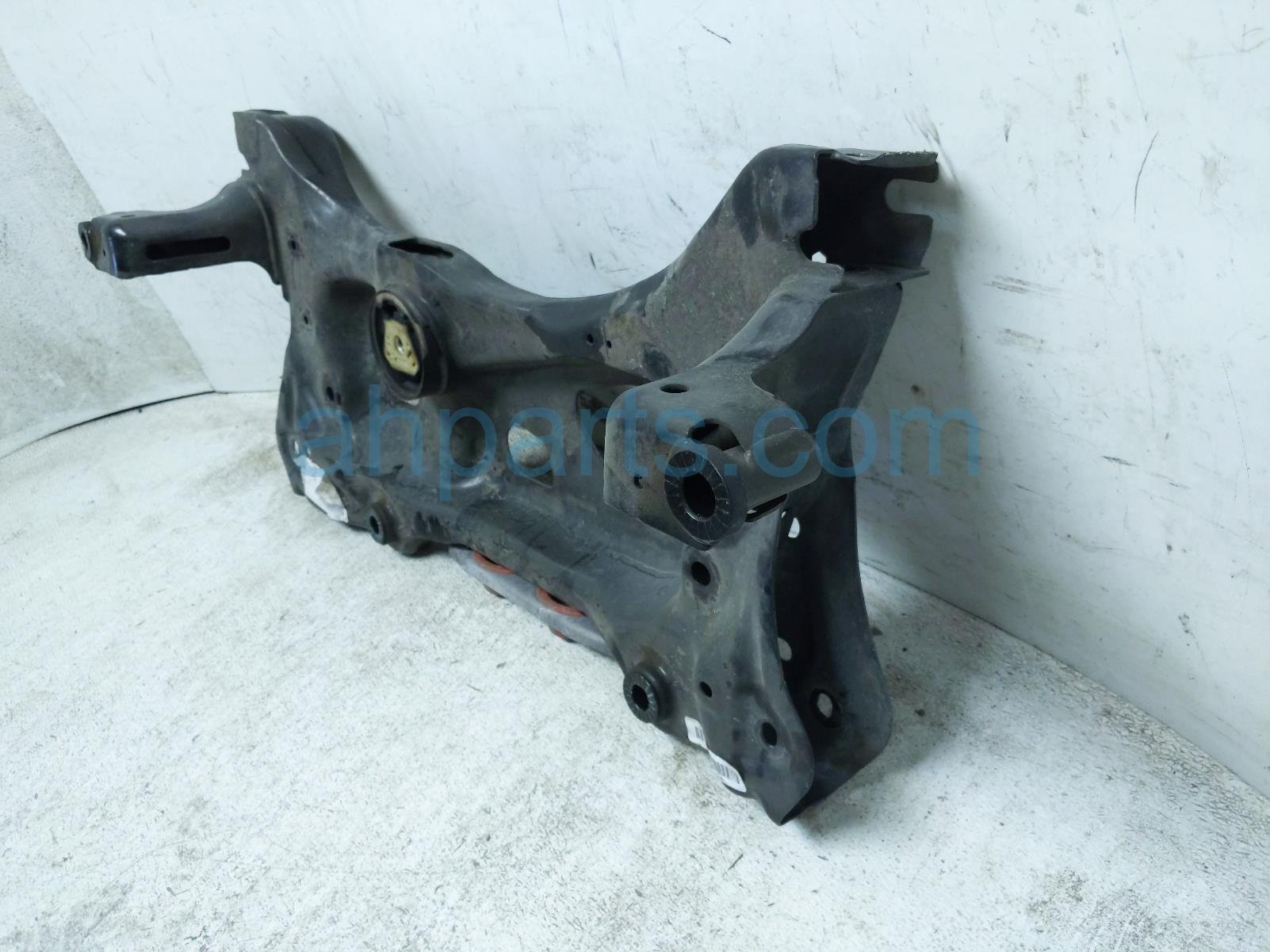 2023 Volkswagen Taos Crossmember Front Engine Sub Frame / Cradle *fwd 5QM 199 315 A Replacement 2023 Volkswagen Taos Crossmember Front Engine Sub Frame / Cradle *fwd 5QM 199 315 A Replacement thumbnail