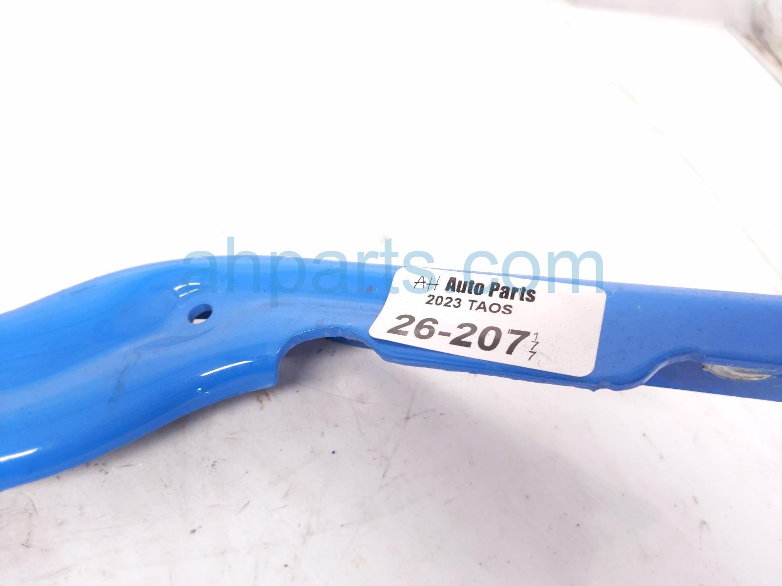 2023 Volkswagen Taos Passenger Hood Hinge Blue 2GJ 823 302 A Replacement 2023 Volkswagen Taos Passenger Hood Hinge Blue 2GJ 823 302 A Replacement thumbnail