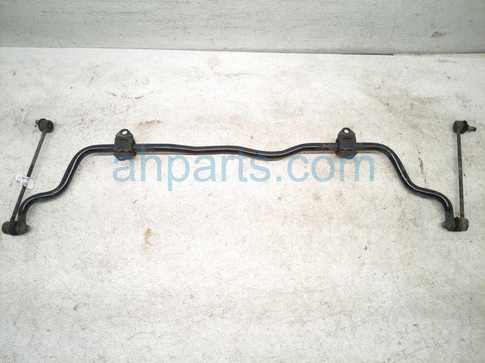 2020 Hyundai Veloster Front Stabilizer / Sway Bar W/links 54810 K9200 Replacement 2020 Hyundai Veloster Front Stabilizer / Sway Bar W/links 54810 K9200 Replacement thumbnail