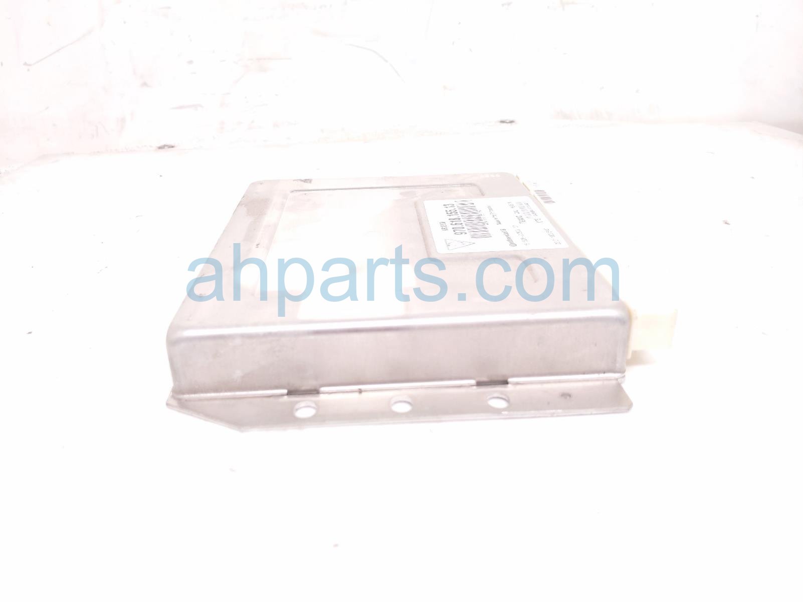 2011 Porsche Panamera Suspension Control Module Unit 970 618 155 19 Replacement 2011 Porsche Panamera Suspension Control Module Unit 970 618 155 19 Replacement thumbnail