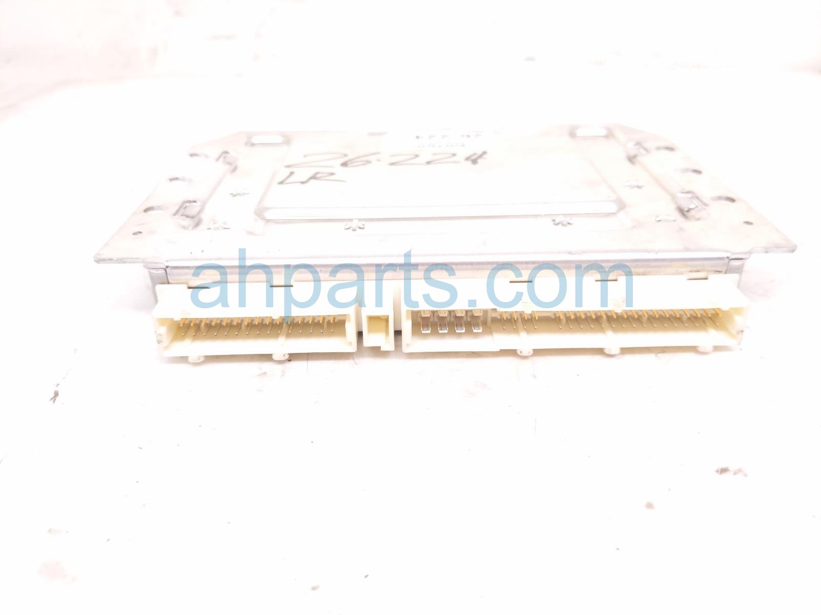 2011 Porsche Panamera Suspension Control Module Unit 970 618 155 19 Replacement 2011 Porsche Panamera Suspension Control Module Unit 970 618 155 19 Replacement thumbnail