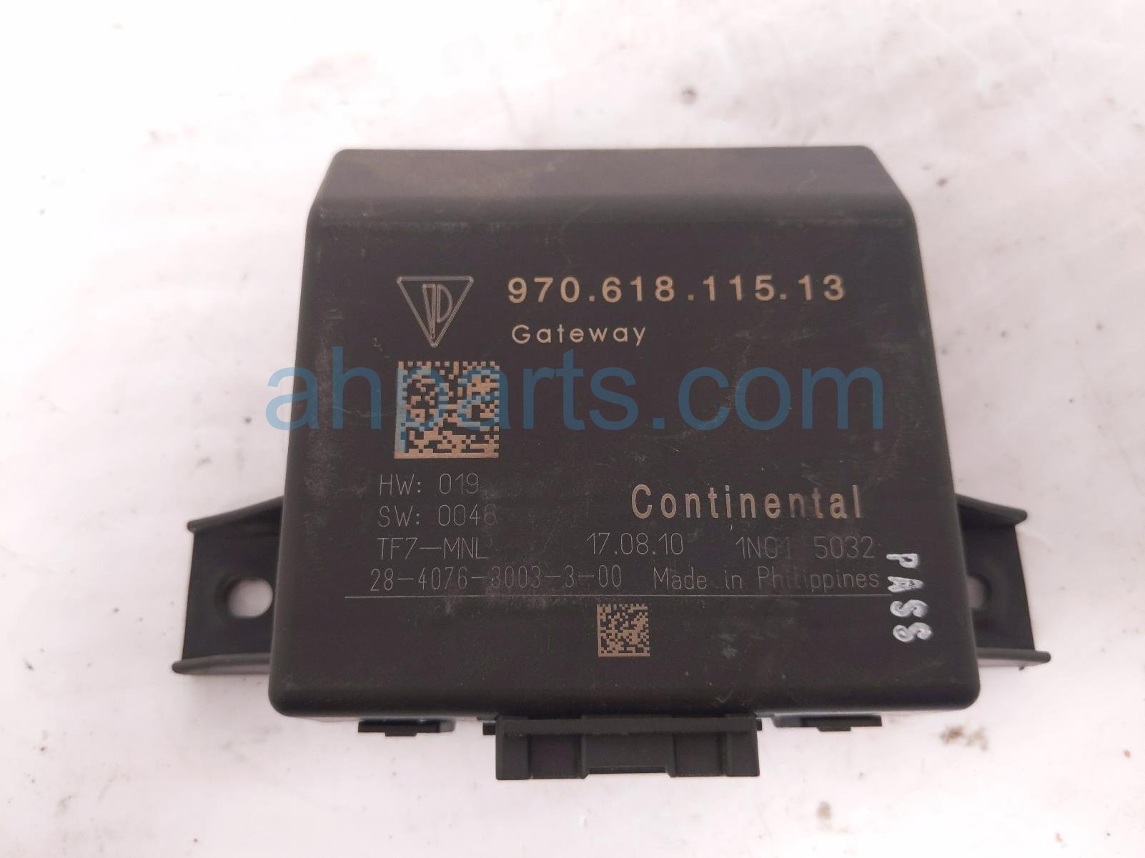 2011 Porsche Panamera Gateway Control Module 970 618 115 14 Replacement 2011 Porsche Panamera Gateway Control Module 970 618 115 14 Replacement thumbnail
