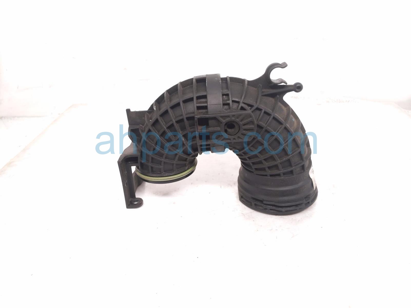 2023 Volkswagen Taos Intercooler Hose W/sens 1.5t 05E 145 641 Replacement 2023 Volkswagen Taos Intercooler Hose W/sens 1.5t 05E 145 641 Replacement thumbnail