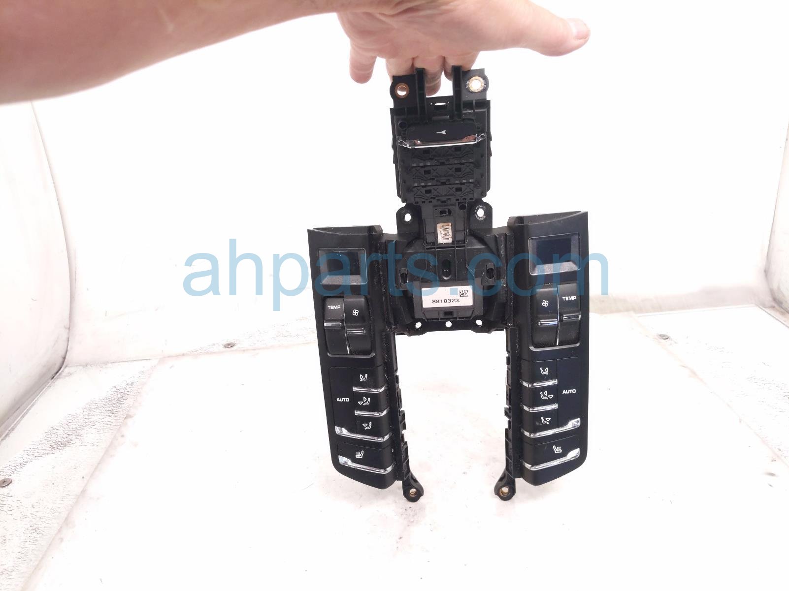 2011 Porsche Panamera Temperature Climate Heater/ac Control(rear) 970 653 503 03 DML Replacement 2011 Porsche Panamera Temperature Climate Heater/ac Control(rear) 970 653 503 03 DML Replacement thumbnail