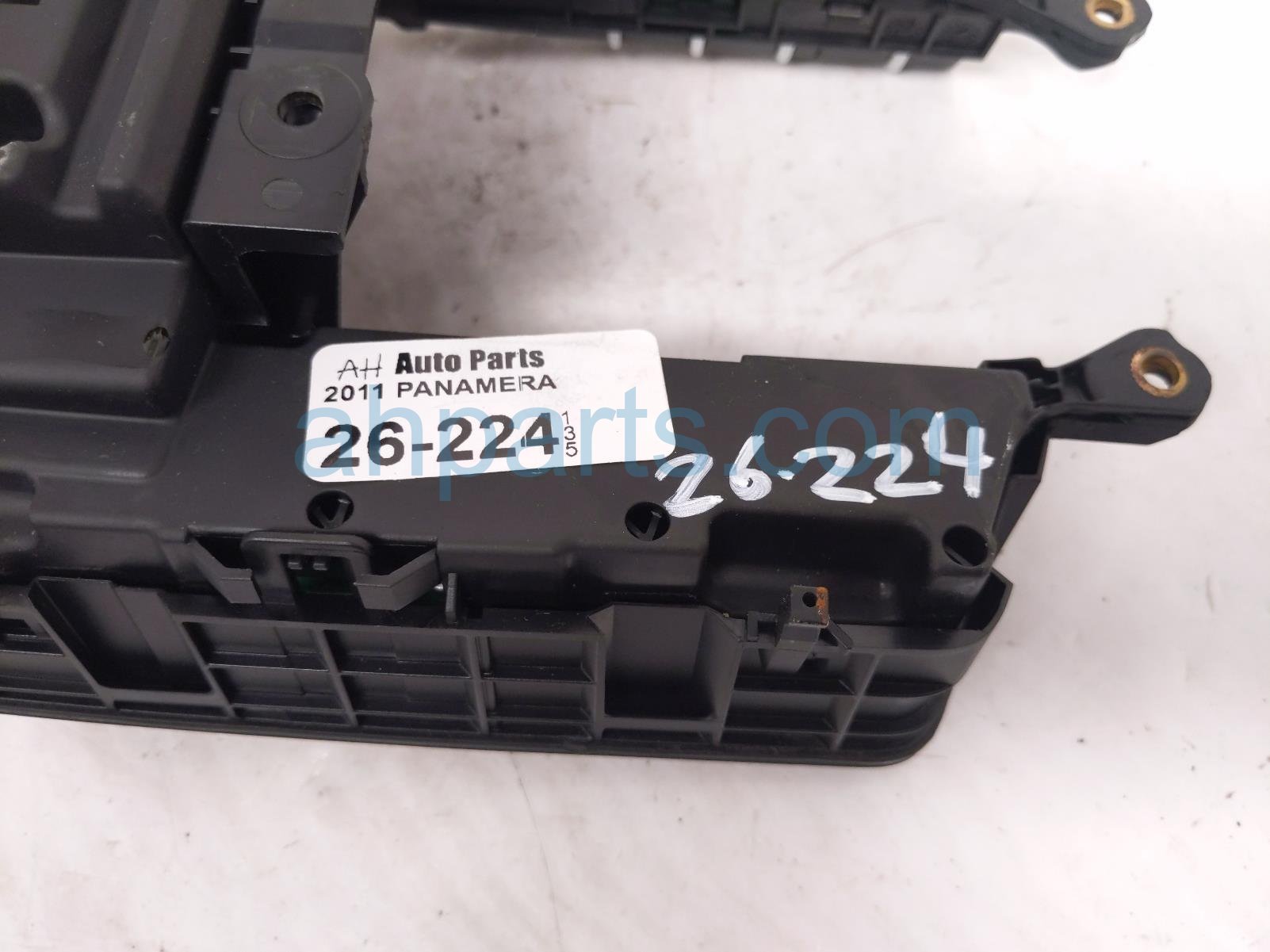 2011 Porsche Panamera Temperature Climate Heater/ac Control(rear) 970 653 503 03 DML Replacement 2011 Porsche Panamera Temperature Climate Heater/ac Control(rear) 970 653 503 03 DML Replacement thumbnail