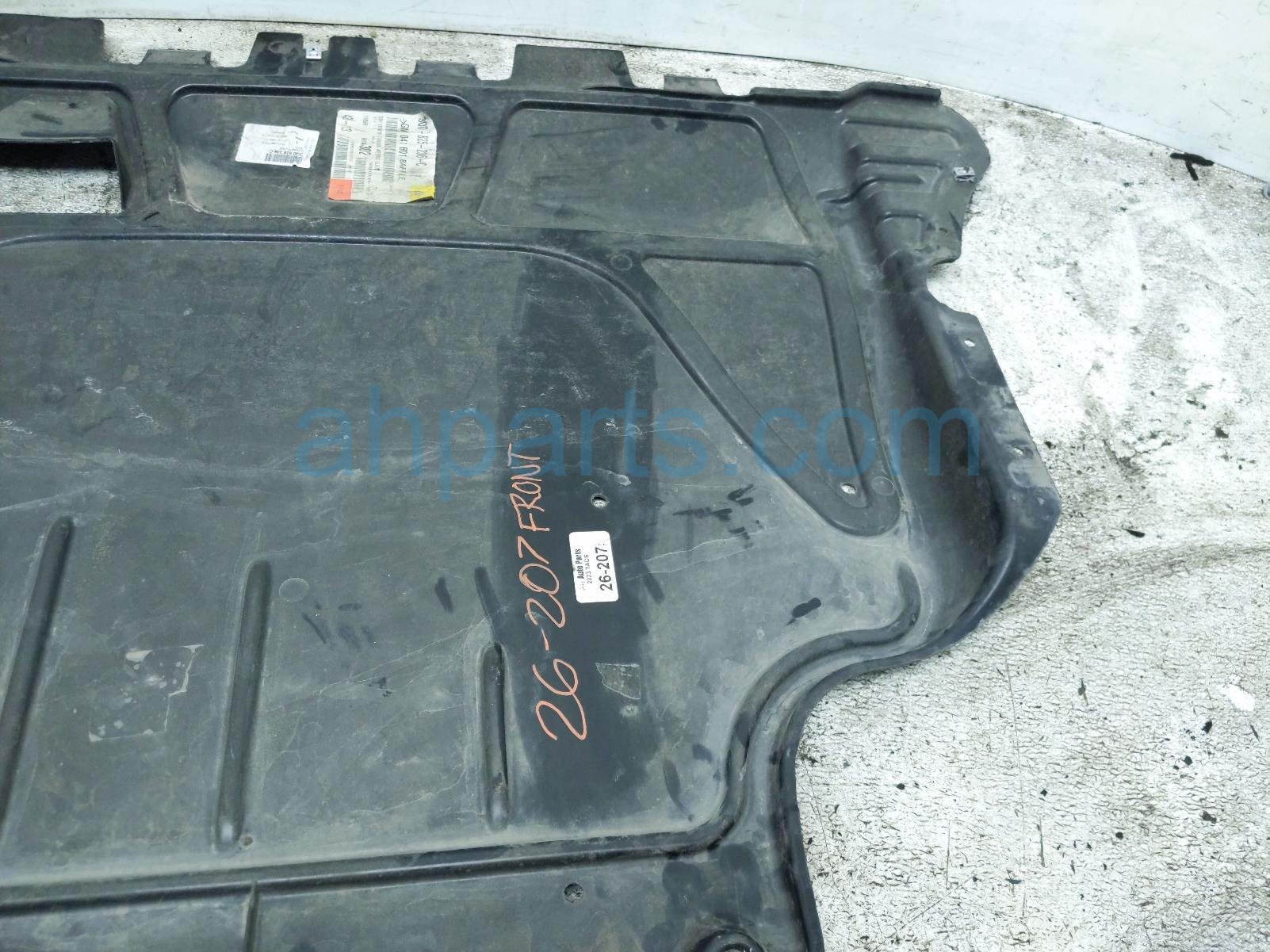 2023 Volkswagen Taos Front Under Engine Splash Shield 3Q0 825 236 C Replacement 2023 Volkswagen Taos Front Under Engine Splash Shield 3Q0 825 236 C Replacement thumbnail