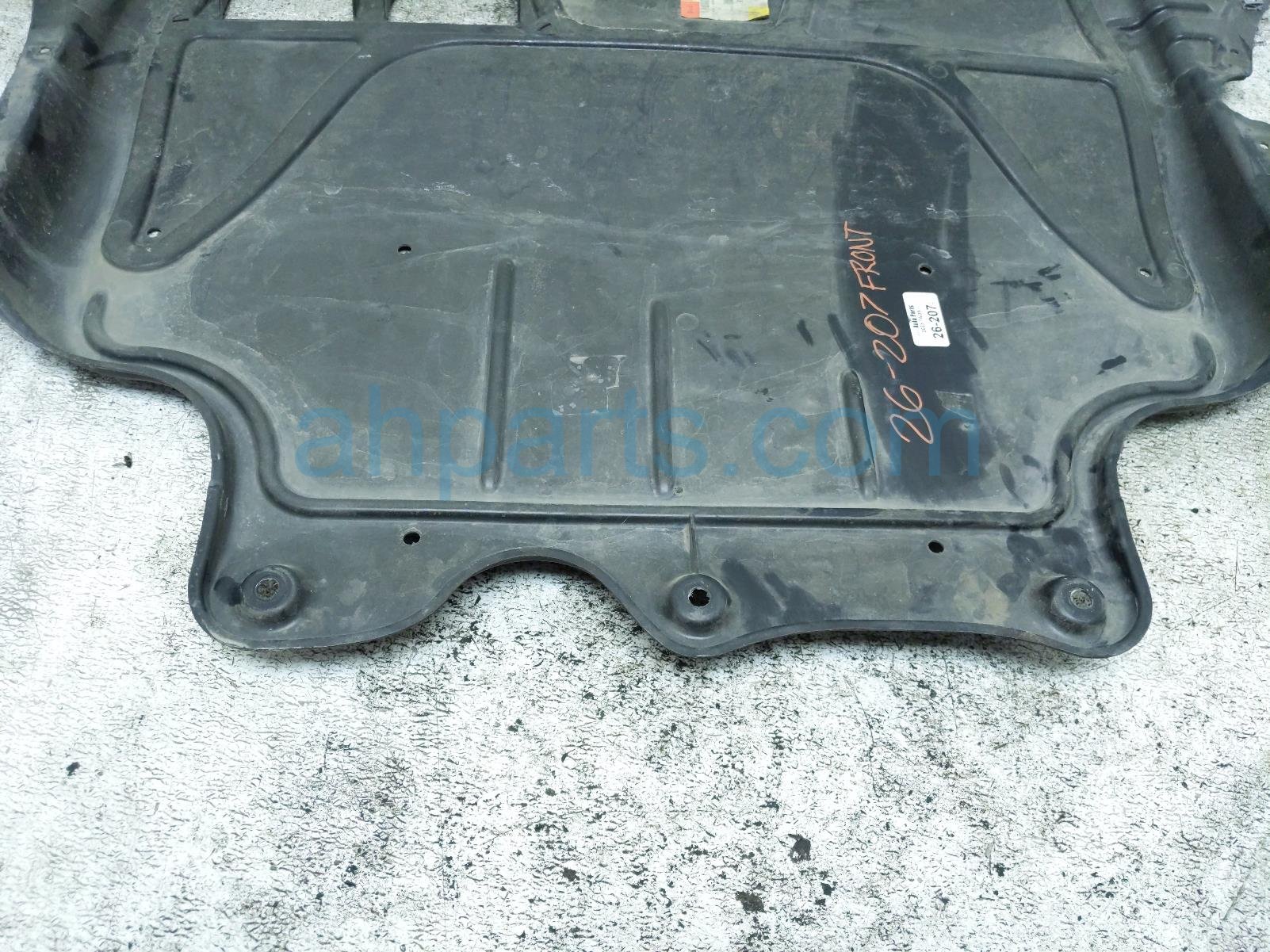 2023 Volkswagen Taos Front Under Engine Splash Shield 3Q0 825 236 C Replacement 2023 Volkswagen Taos Front Under Engine Splash Shield 3Q0 825 236 C Replacement thumbnail