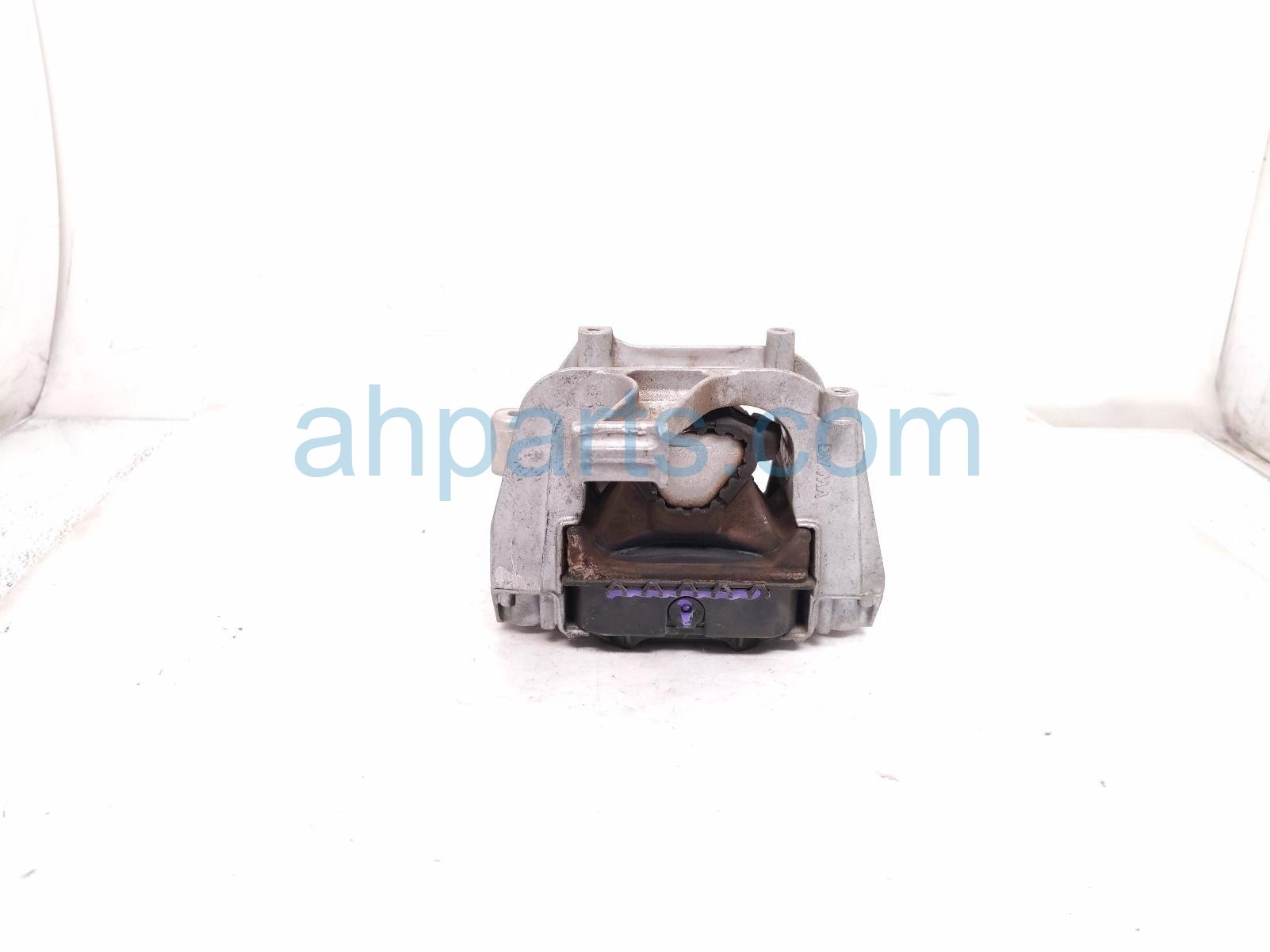 2023 Volkswagen Taos Engine/motor Passenger Side Engine Mount 1.5t Fwd 5WA 199 262 S Replacement 2023 Volkswagen Taos Engine/motor Passenger Side Engine Mount 1.5t Fwd 5WA 199 262 S Replacement thumbnail