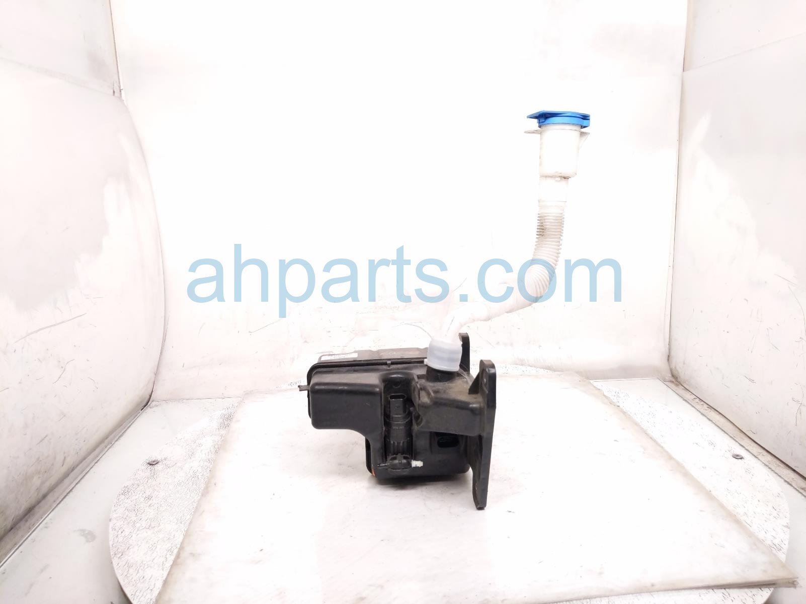 2023 Volkswagen Taos Windshield Washer Reservoir Tank 2GJ 955 453 A Replacement 2023 Volkswagen Taos Windshield Washer Reservoir Tank 2GJ 955 453 A Replacement thumbnail