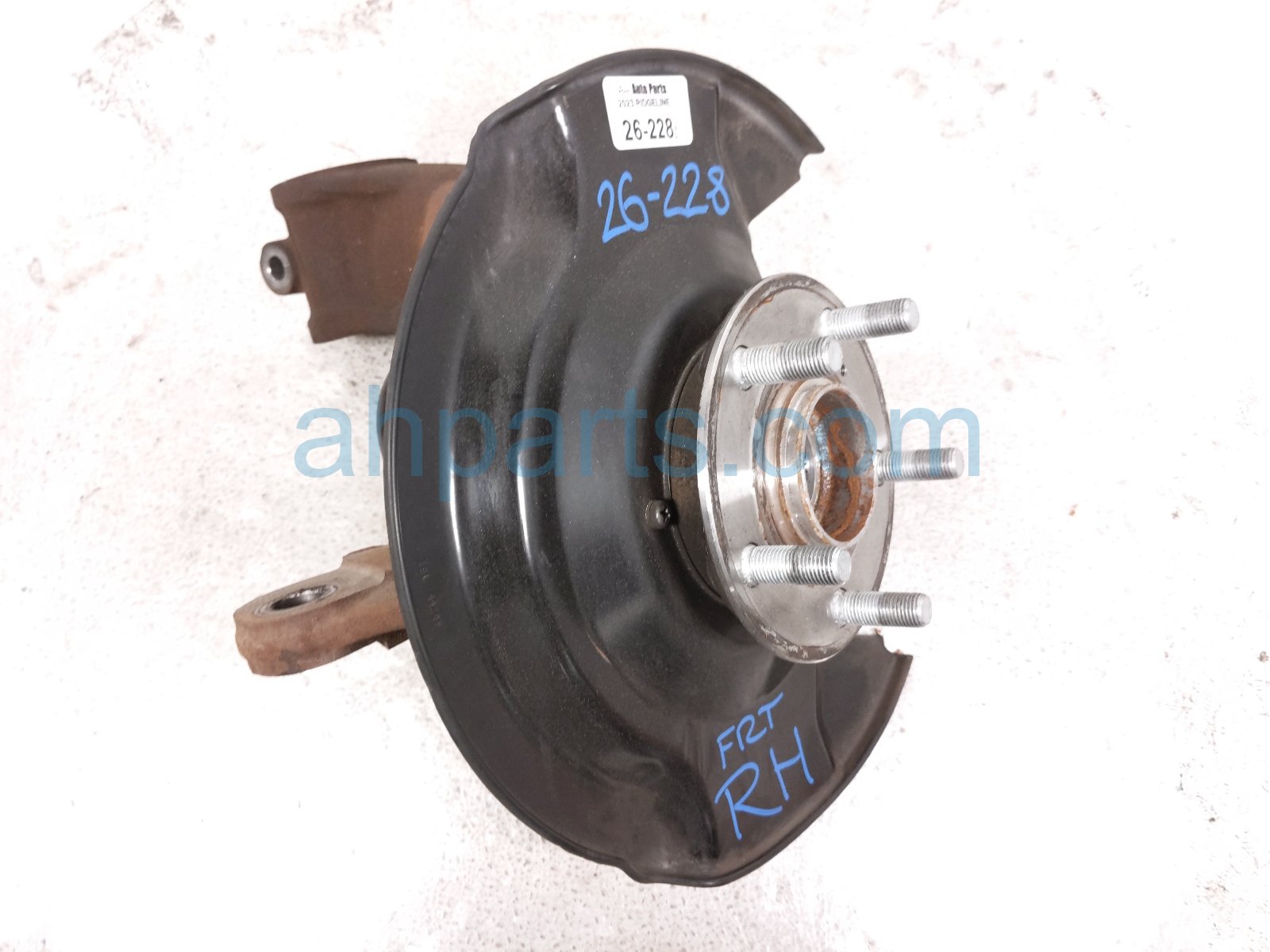 Honda FR/RH SPINDLE KNUCKLE HUB - AWD Honda FR/RH SPINDLE KNUCKLE HUB - AWD