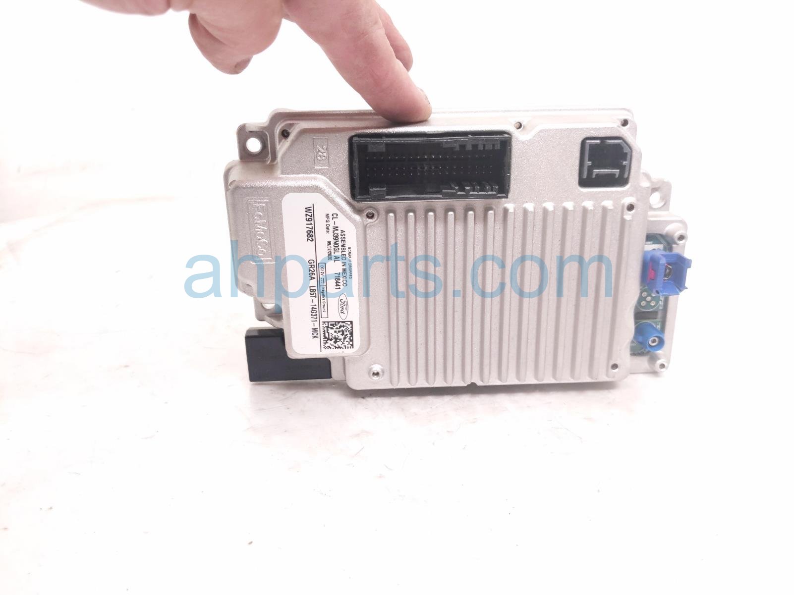 2020 Ford Explorer Telematics Transceiver Control Unit LB5T 14G371 MCK Replacement 2020 Ford Explorer Telematics Transceiver Control Unit LB5T 14G371 MCK Replacement thumbnail