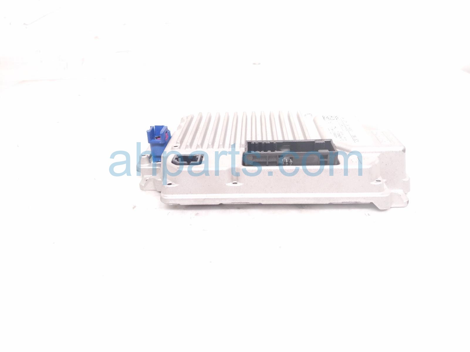 2020 Ford Explorer Telematics Transceiver Control Unit LB5T 14G371 MCK Replacement 2020 Ford Explorer Telematics Transceiver Control Unit LB5T 14G371 MCK Replacement thumbnail