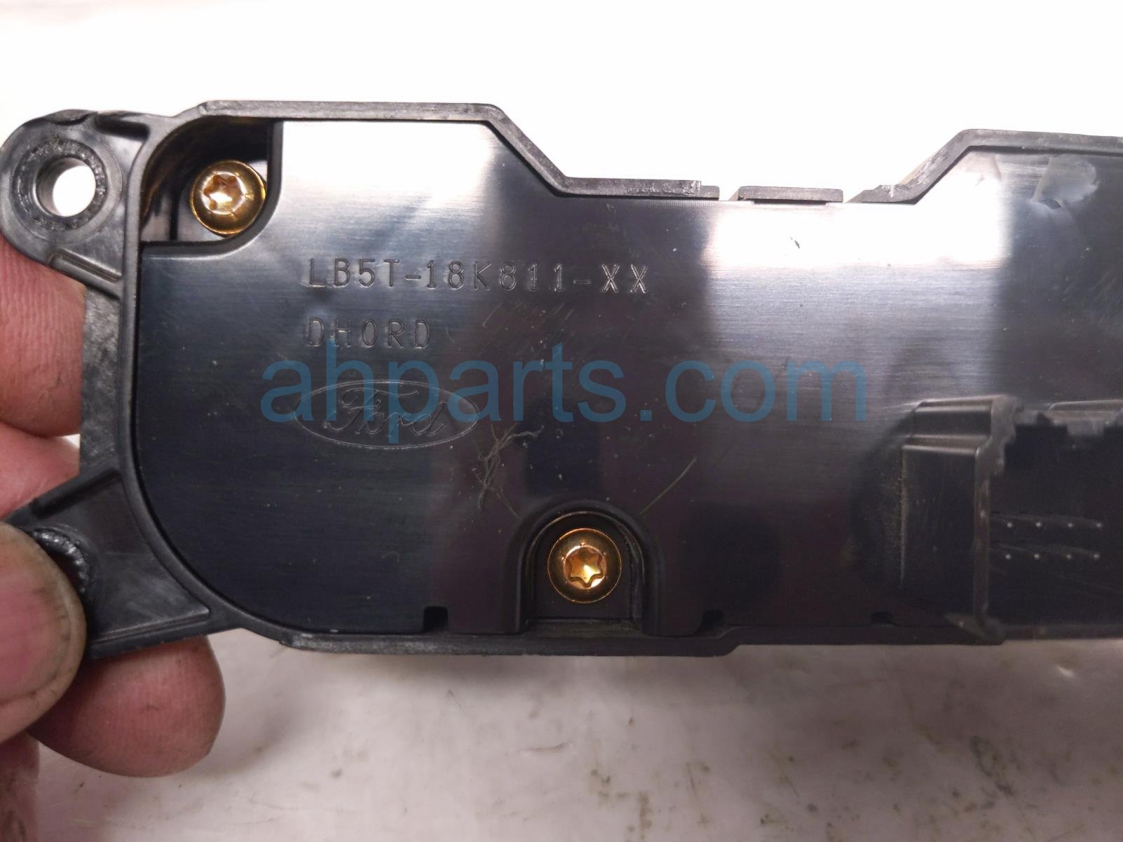 2020 Ford Explorer Navi Radio Control Sw Panel ctr LB5T 18K811 CK Replacement 2020 Ford Explorer Navi Radio Control Sw Panel ctr LB5T 18K811 CK Replacement thumbnail