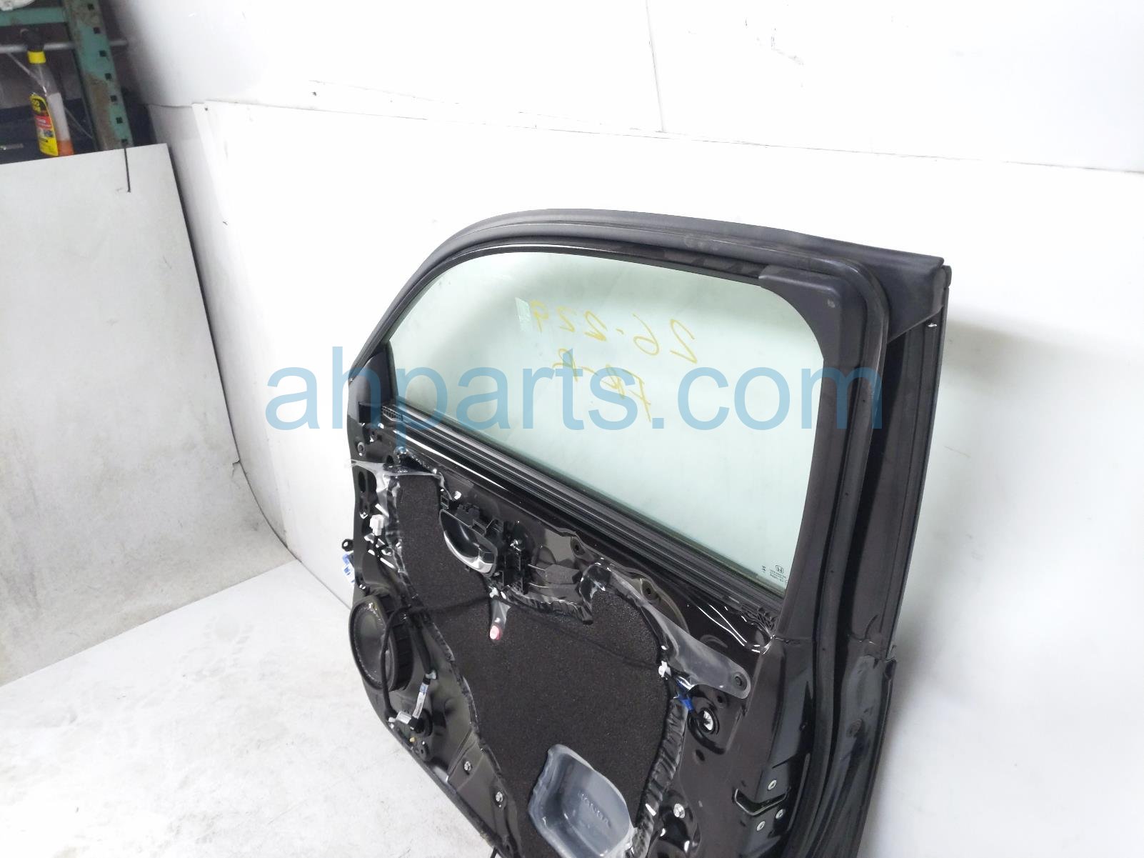 2024 Honda HR V Front Passenger Door Black No Mirror/trim 67010 3W0 A00ZZ Replacement 2024 Honda HR V Front Passenger Door Black No Mirror/trim 67010 3W0 A00ZZ Replacement thumbnail