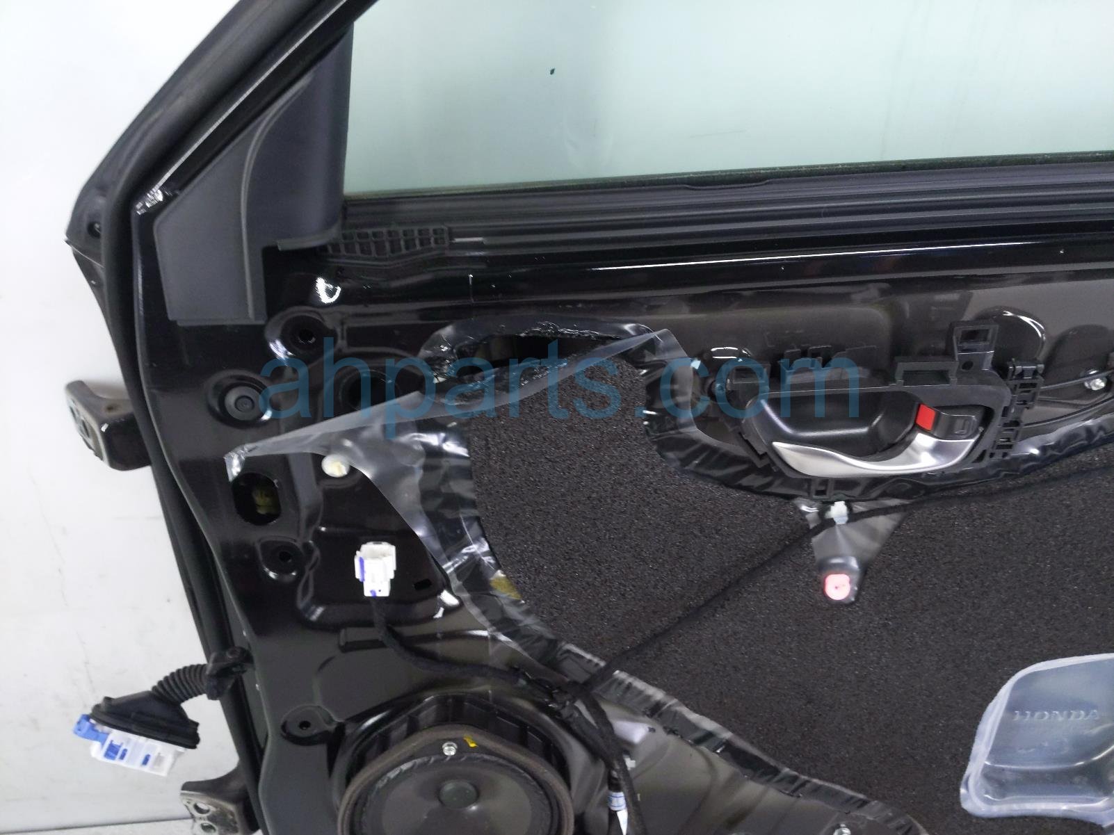 2024 Honda HR V Front Passenger Door Black No Mirror/trim 67010 3W0 A00ZZ Replacement 2024 Honda HR V Front Passenger Door Black No Mirror/trim 67010 3W0 A00ZZ Replacement thumbnail