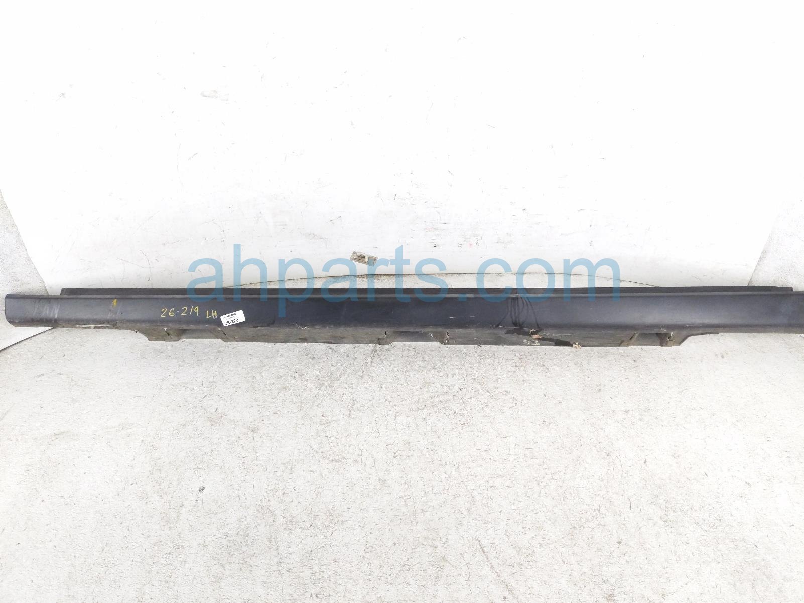 2024 Honda HR V Rocker Trim Driver Side Skirt / Molding Black 71850 3W0 A00 Replacement 2024 Honda HR V Rocker Trim Driver Side Skirt / Molding Black 71850 3W0 A00 Replacement thumbnail
