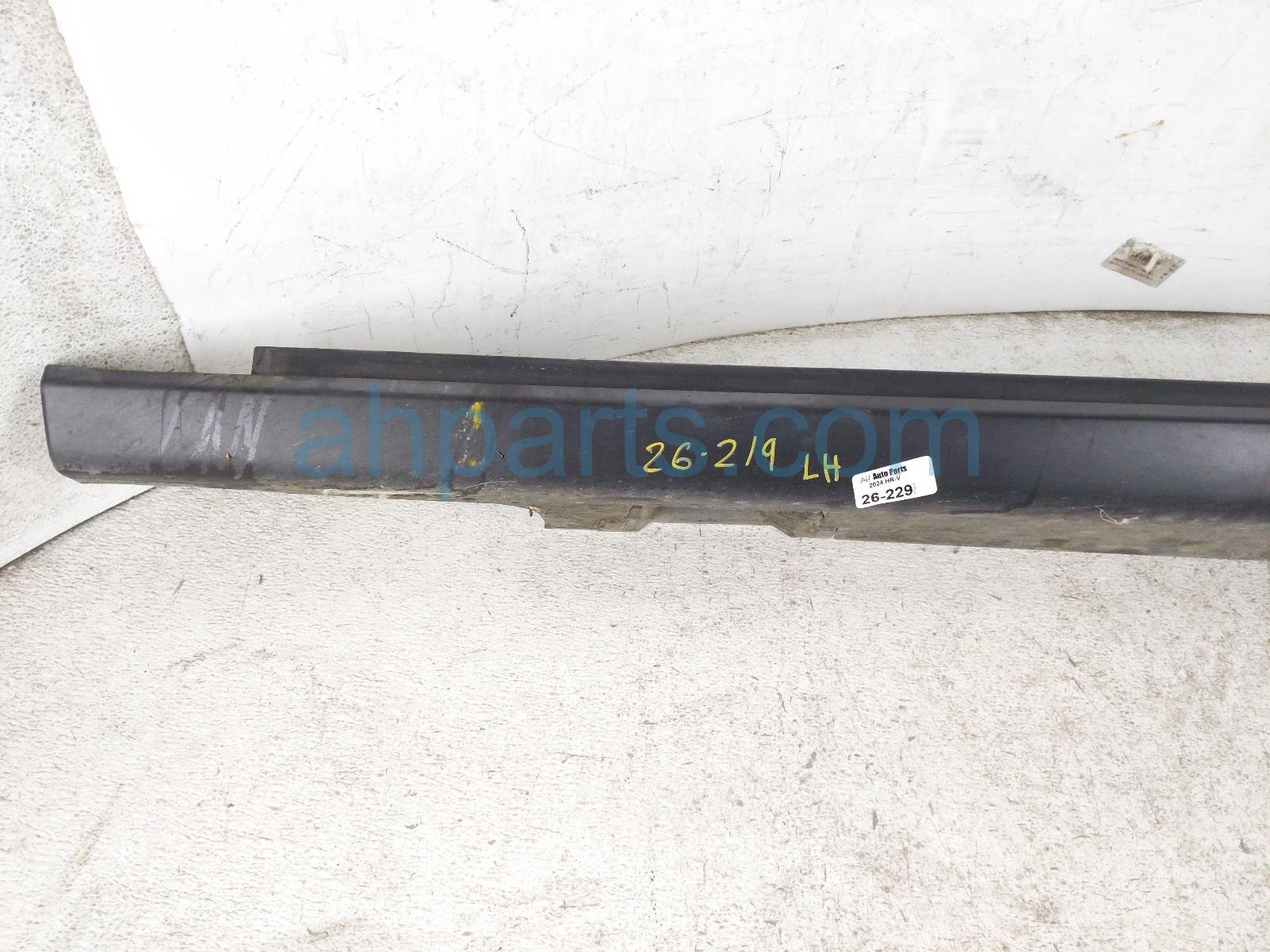 2024 Honda HR V Rocker Trim Driver Side Skirt / Molding Black 71850 3W0 A00 Replacement 2024 Honda HR V Rocker Trim Driver Side Skirt / Molding Black 71850 3W0 A00 Replacement thumbnail