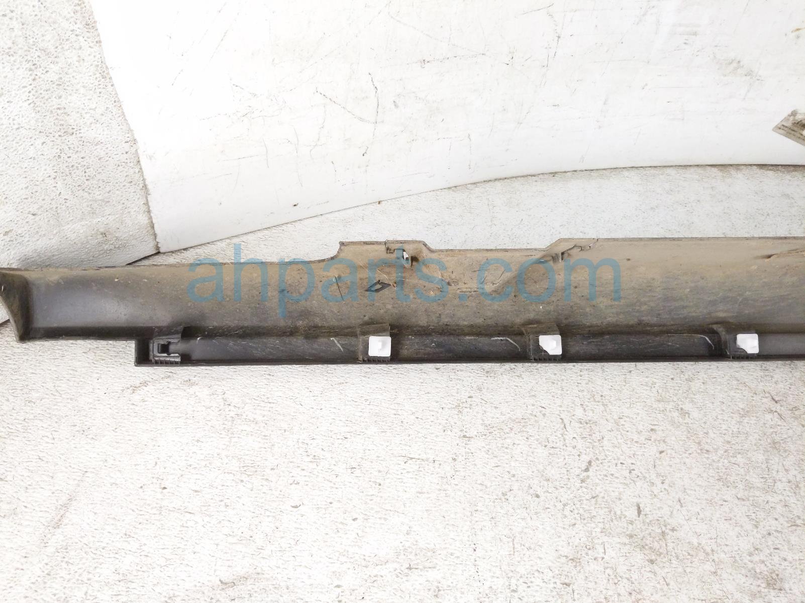 2024 Honda HR V Rocker Trim Driver Side Skirt / Molding Black 71850 3W0 A00 Replacement 2024 Honda HR V Rocker Trim Driver Side Skirt / Molding Black 71850 3W0 A00 Replacement thumbnail