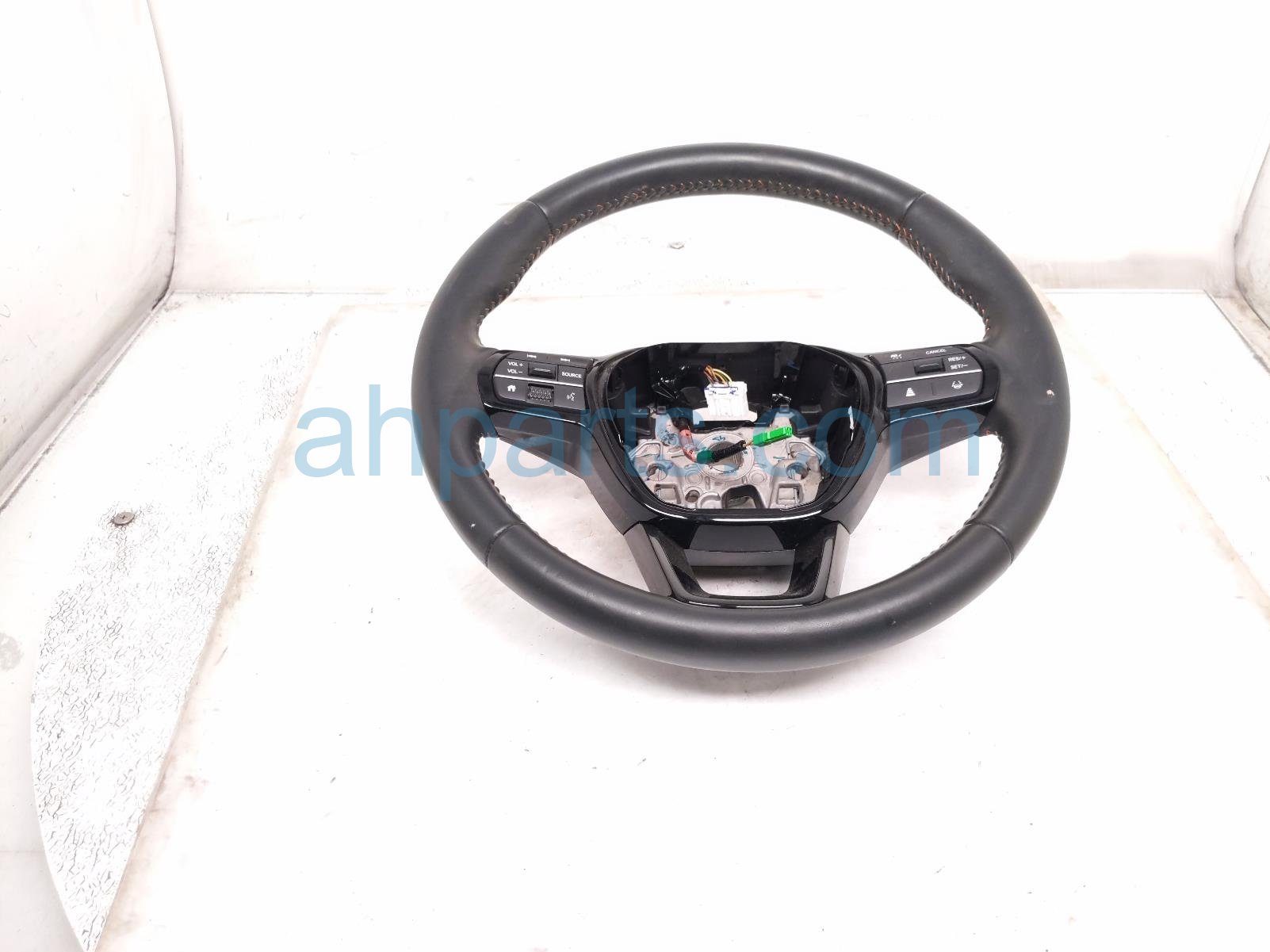 Honda STEERING WHEEL - BLACK - SPORT
