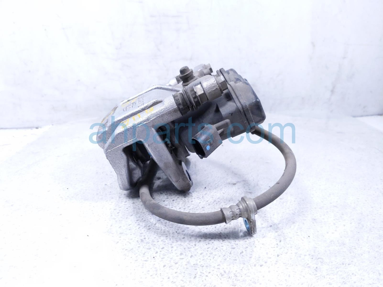 2024 Honda HR V Core Core Rear Passenger Brake Caliper 43018 3W0 A00 Replacement 2024 Honda HR V Core Core Rear Passenger Brake Caliper 43018 3W0 A00 Replacement thumbnail