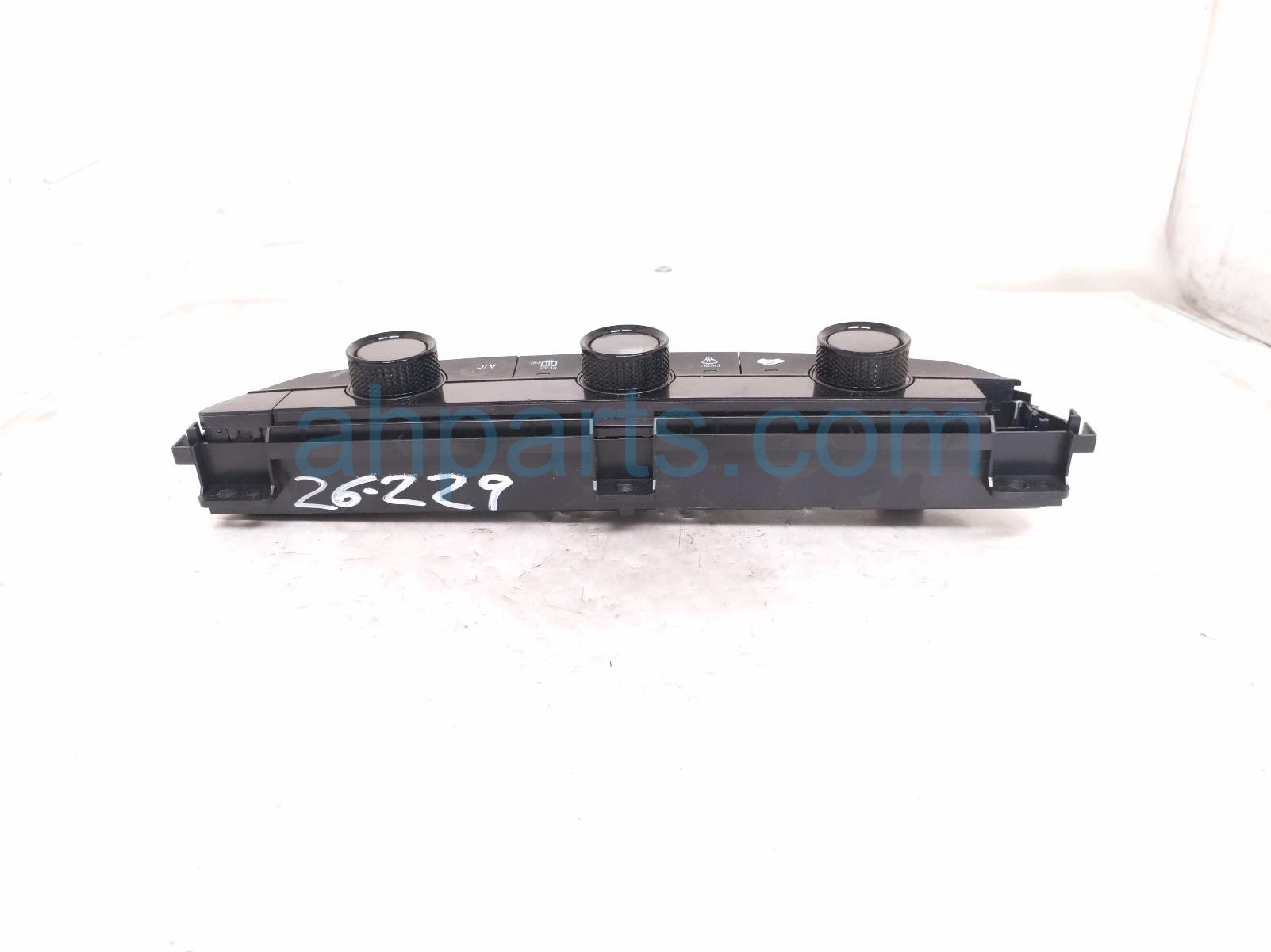 2024 Honda HR V Temperature Climate Heater/ac Control(on Dash) 79610 3W0 A11ZA Replacement 2024 Honda HR V Temperature Climate Heater/ac Control(on Dash) 79610 3W0 A11ZA Replacement thumbnail