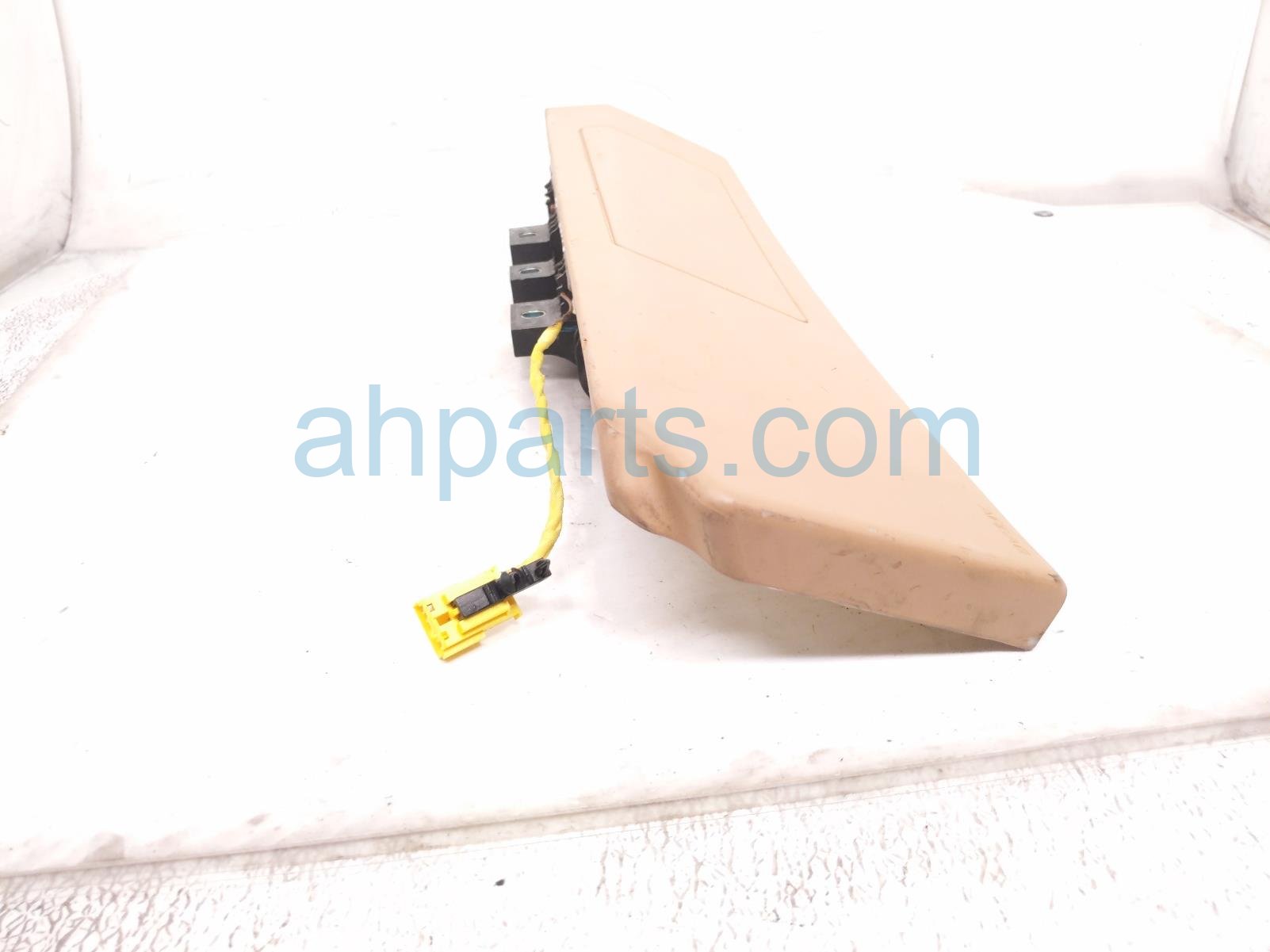 2011 Porsche Panamera Airbag Passenger Knee Air Bag 970.803.062.04 Replacement 2011 Porsche Panamera Airbag Passenger Knee Air Bag 970.803.062.04 Replacement thumbnail