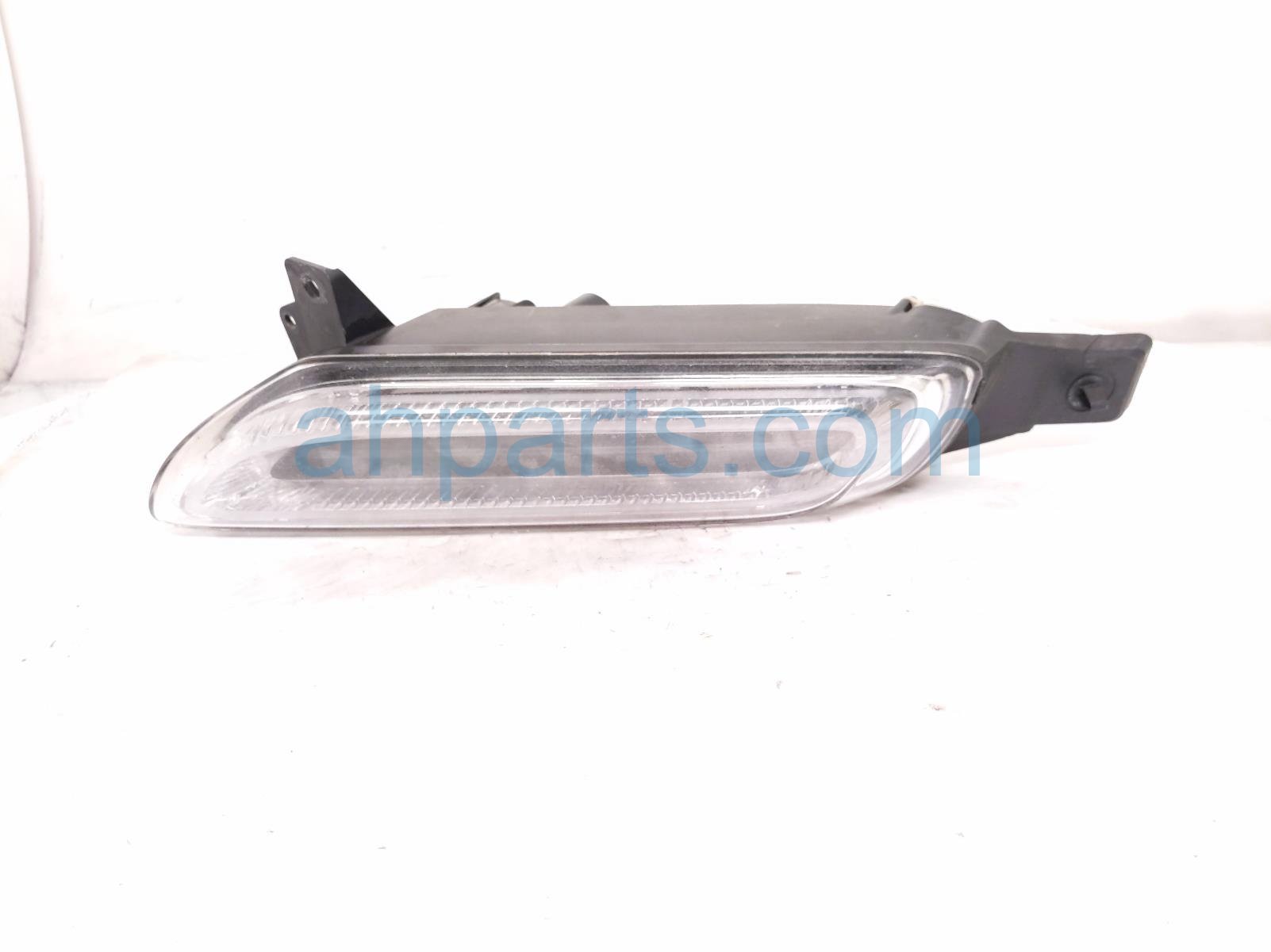 2011 Porsche Panamera Driver Bumper Daytime Running Lamp 970 631 083 04 Replacement 2011 Porsche Panamera Driver Bumper Daytime Running Lamp 970 631 083 04 Replacement thumbnail