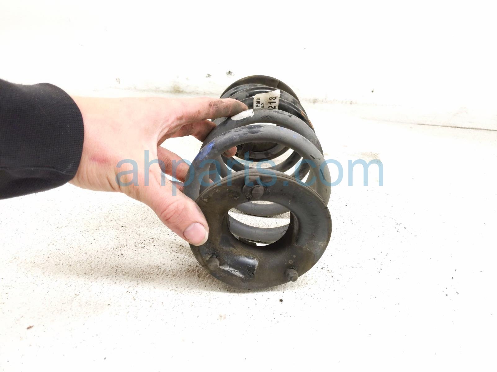 2021 Acura ILX Strut / / Shock Absorber Rear Passenger Coil Spring 2.4l Fwd 52441 T3R A01 Replacement 2021 Acura ILX Strut / / Shock Absorber Rear Passenger Coil Spring 2.4l Fwd 52441 T3R A01 Replacement thumbnail