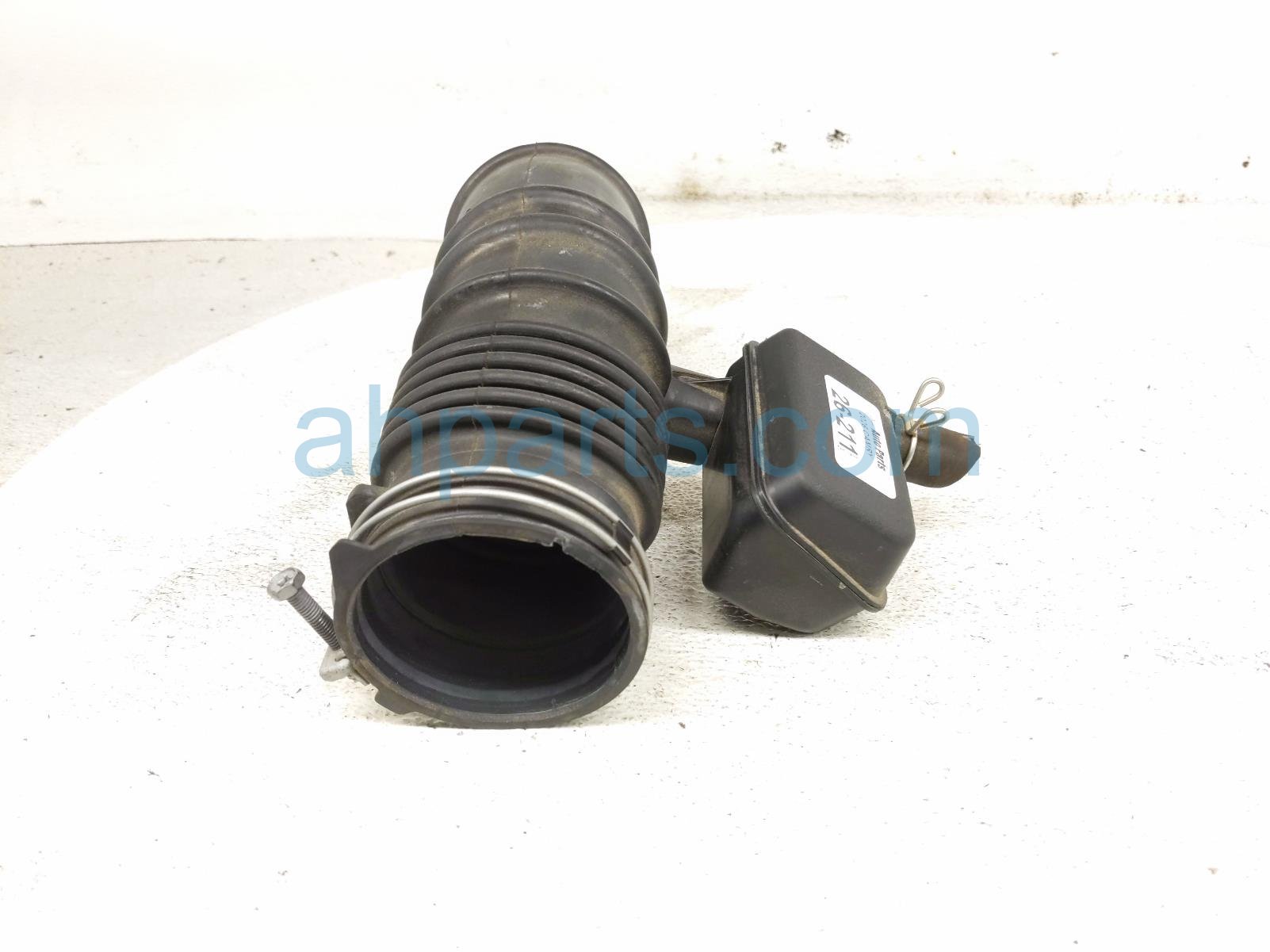 2026 Toyota Camry Air Intake Hose Tube W/resonator 17881 F0020 Replacement 2026 Toyota Camry Air Intake Hose Tube W/resonator 17881 F0020 Replacement thumbnail