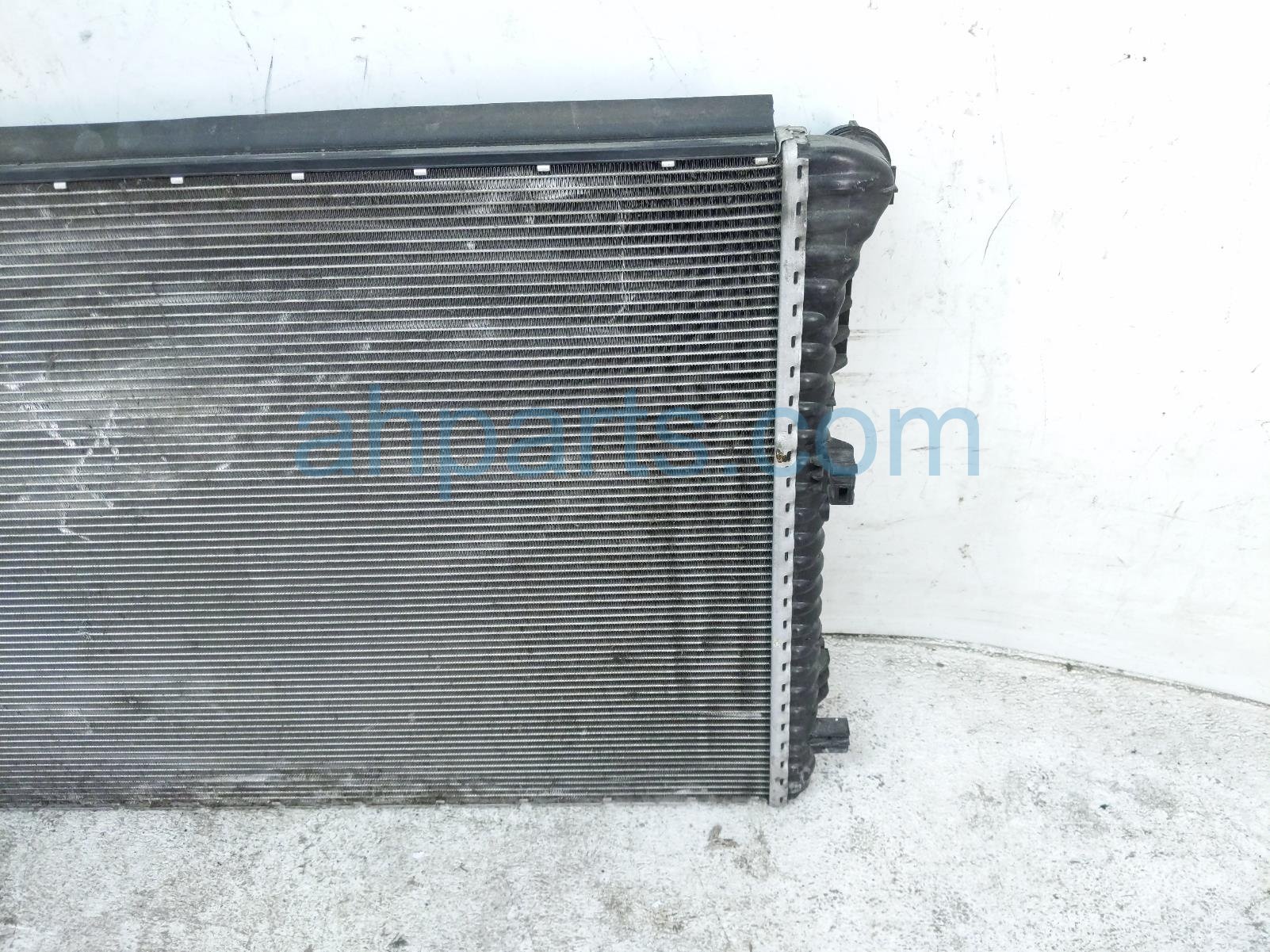 2023 Volkswagen Taos Rear Radiator 1.5t Fwd 5QM 121 251 AB Replacement 2023 Volkswagen Taos Rear Radiator 1.5t Fwd 5QM 121 251 AB Replacement thumbnail