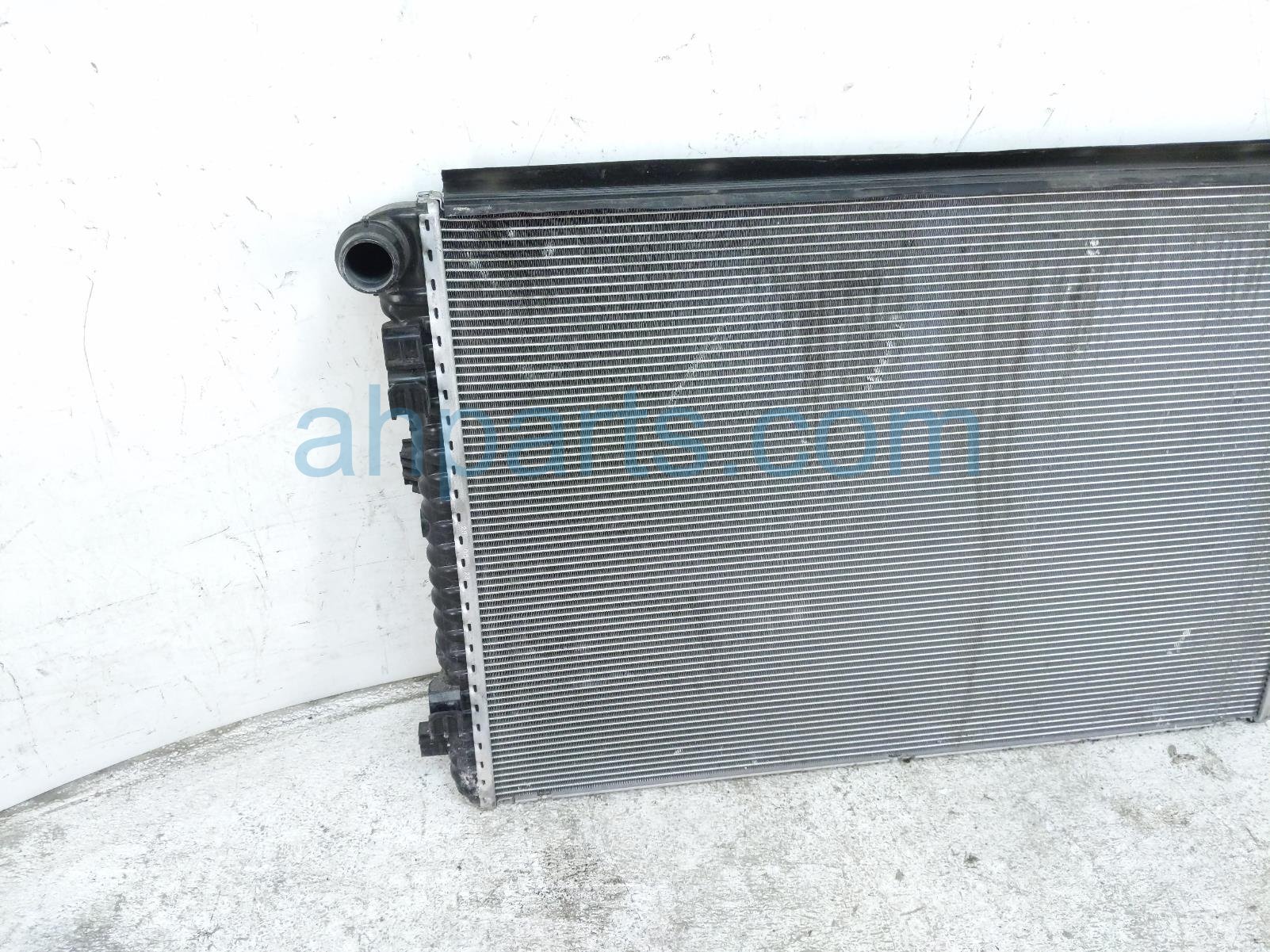 2023 Volkswagen Taos Rear Radiator 1.5t Fwd 5QM 121 251 AB Replacement 2023 Volkswagen Taos Rear Radiator 1.5t Fwd 5QM 121 251 AB Replacement thumbnail