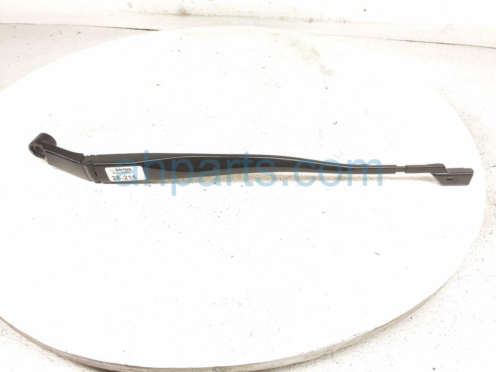 Toyota RH WINDSHIELD WIPER ARM