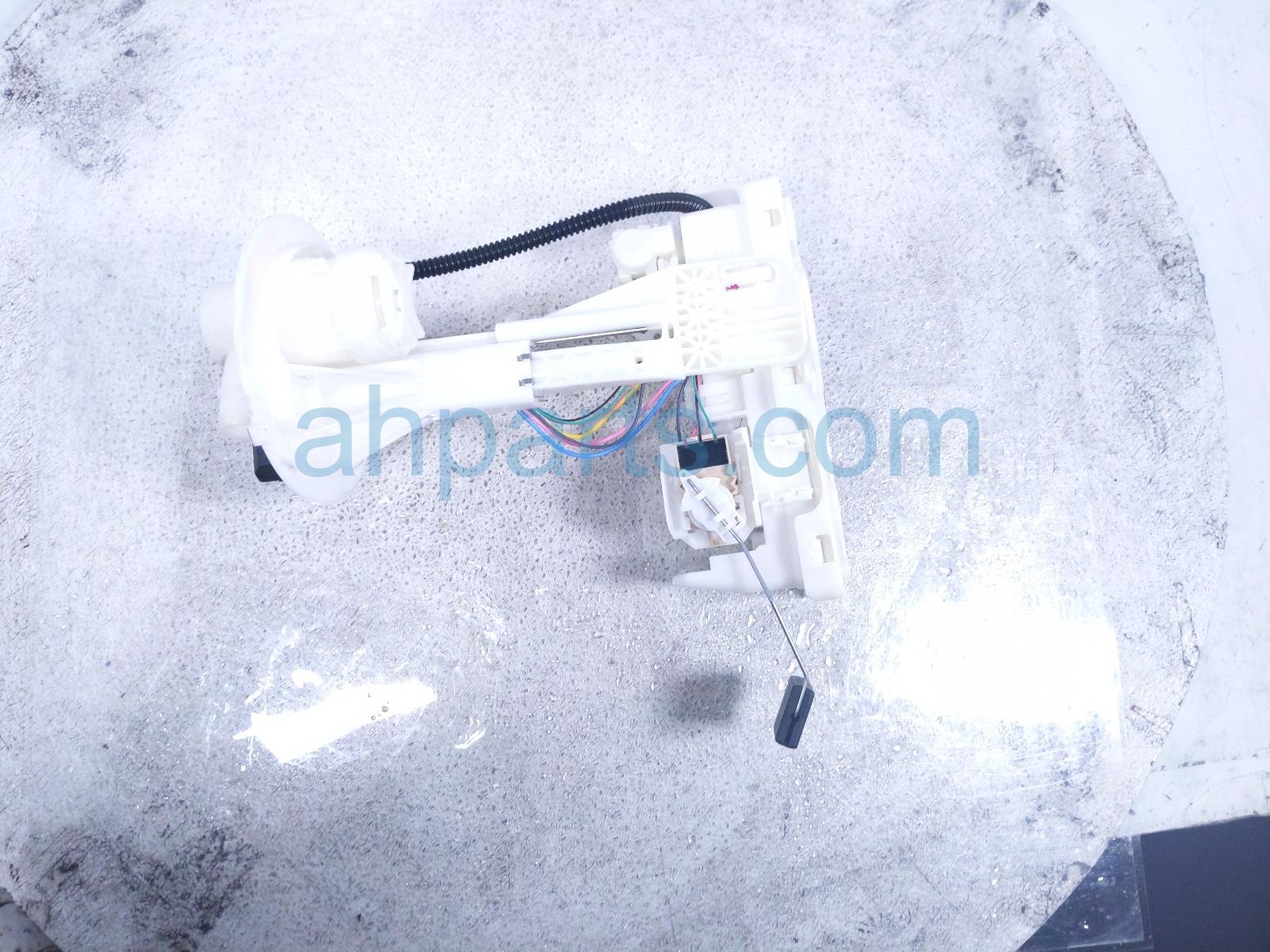 2020 Toyota Avalon Gas / Fuel Pump (tank Mounted) 77020 06740 Replacement 2020 Toyota Avalon Gas / Fuel Pump (tank Mounted) 77020 06740 Replacement thumbnail
