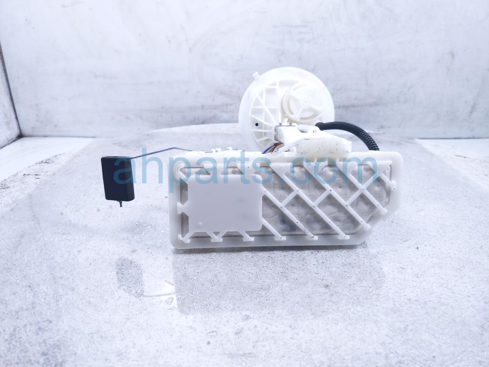 2020 Toyota Avalon Gas / Fuel Pump (tank Mounted) 77020 06740 Replacement 2020 Toyota Avalon Gas / Fuel Pump (tank Mounted) 77020 06740 Replacement thumbnail