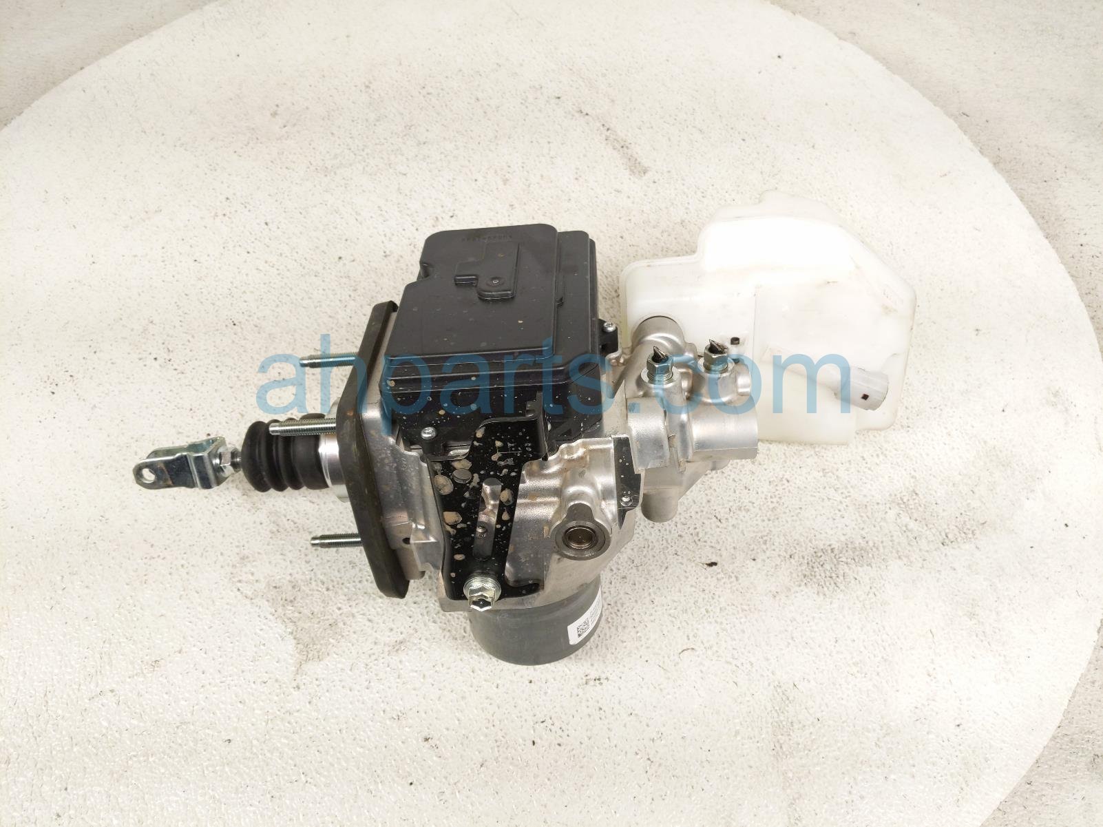Toyota POWER BRAKE BOOSTER - 2.5L FWD