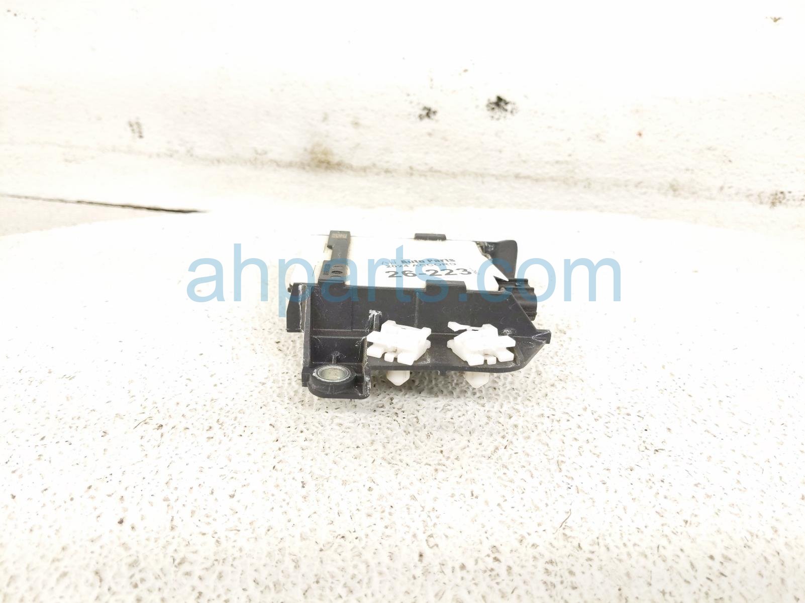 2024 Honda Accord Rear Driver Blind Spot Radar Unit 8S411 30A A11 Replacement 2024 Honda Accord Rear Driver Blind Spot Radar Unit 8S411 30A A11 Replacement thumbnail