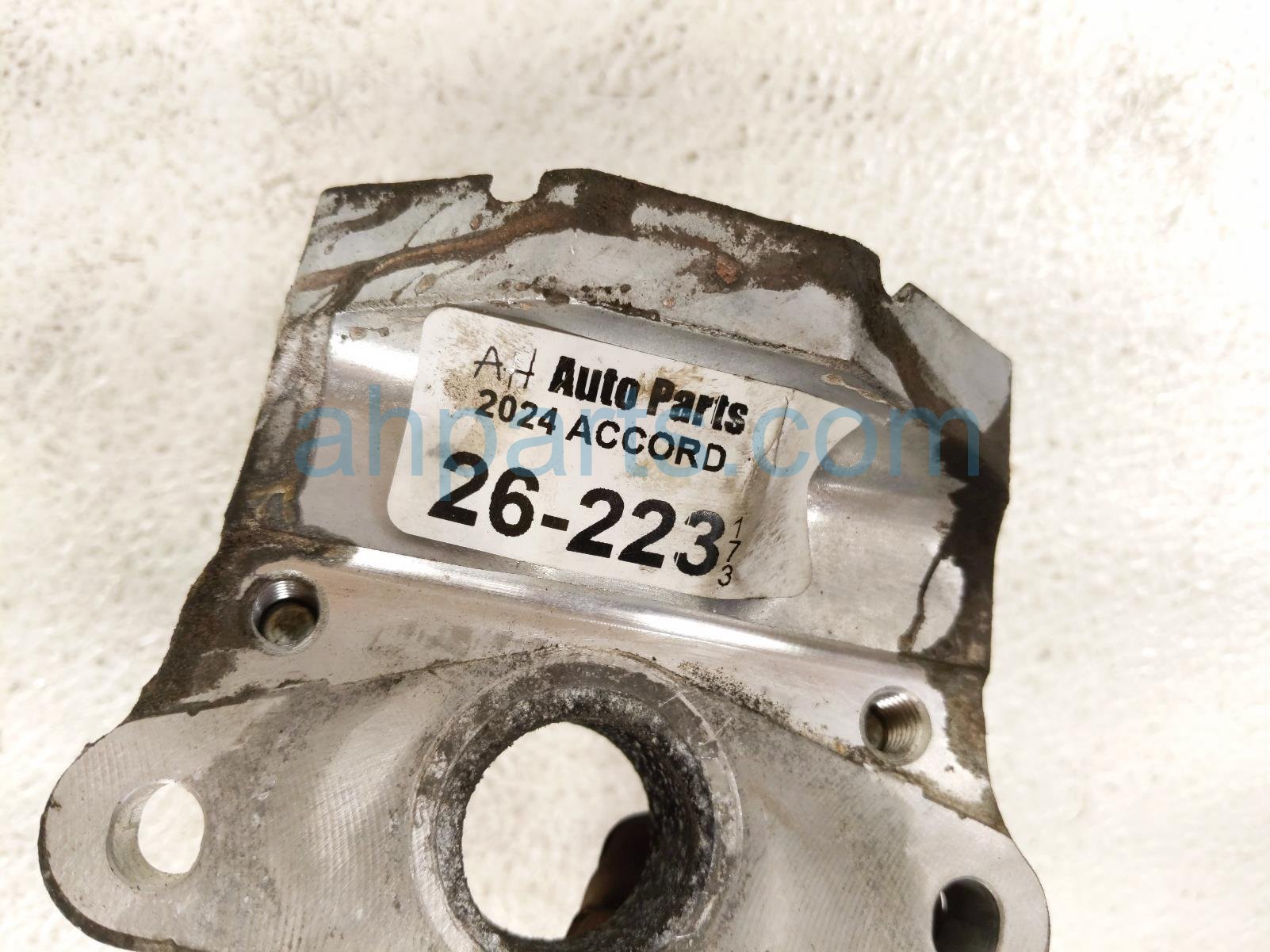 2024 Honda Accord Egr Valve Passage Hybrid 2.0l 18711 6MA J00 Replacement 2024 Honda Accord Egr Valve Passage Hybrid 2.0l 18711 6MA J00 Replacement thumbnail