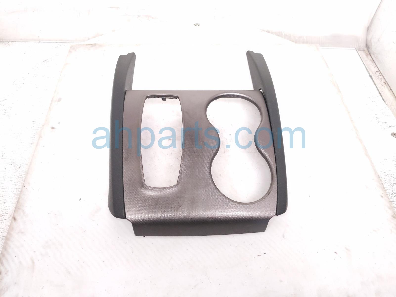 CENTER CONSOLE CUP HOLDER TRIM - BLK
