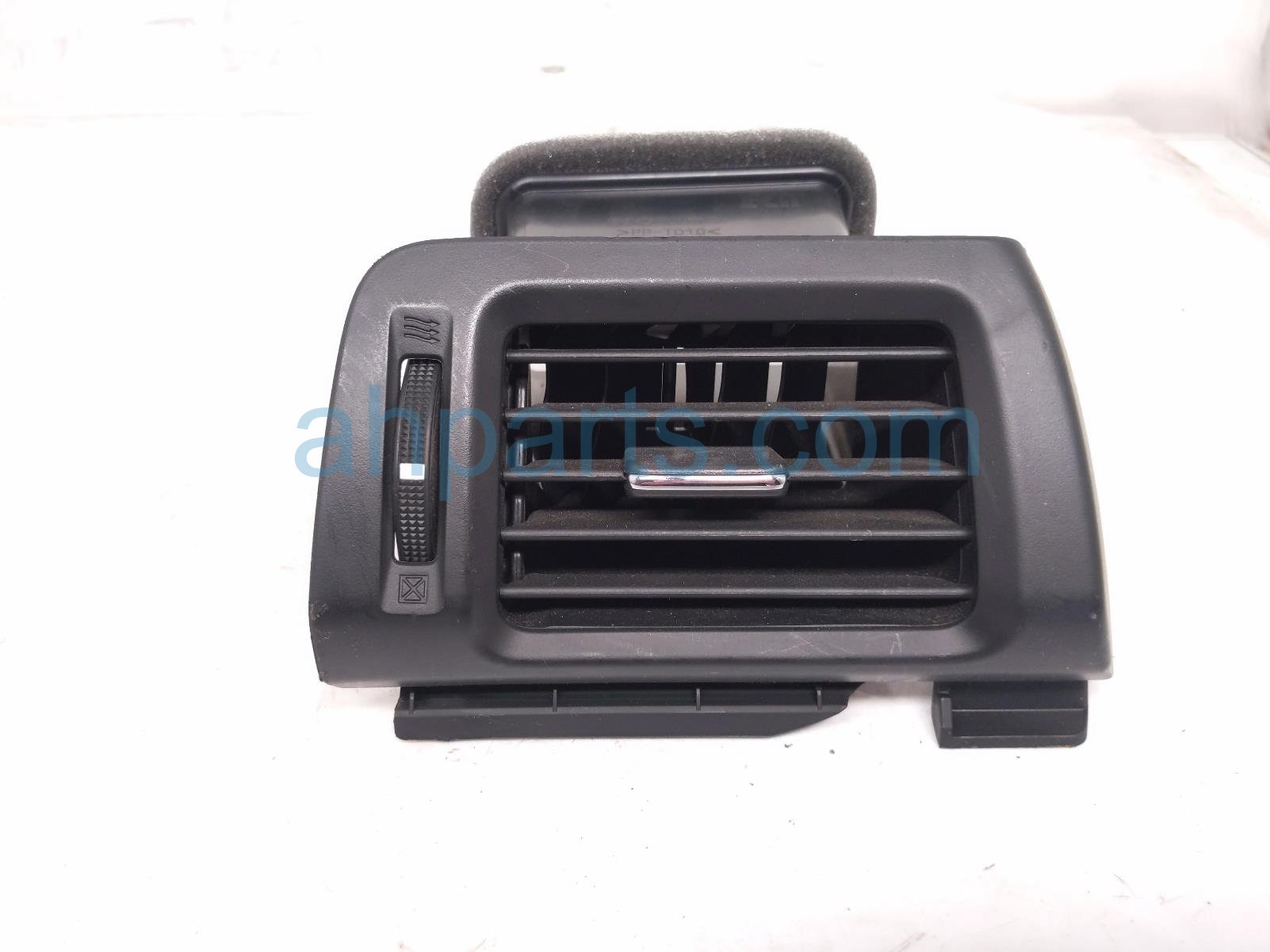 Honda RH DASH AIR VENT OUTLET ASSY - BLK