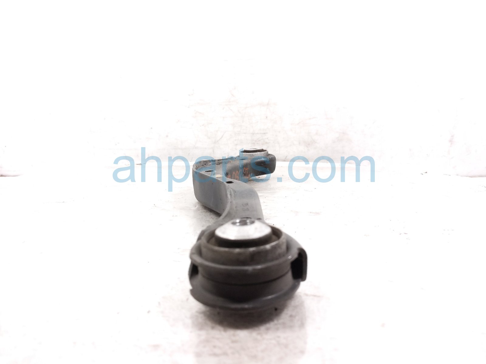 2021 Chevy Blazer Rear Driver Lateral Lower Control Arm 84199653 Replacement 2021 Chevy Blazer Rear Driver Lateral Lower Control Arm 84199653 Replacement thumbnail