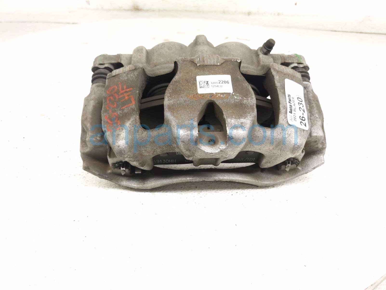 2021 Chevy Blazer Core Core Front Driver Brake Caliper 13542336 Replacement 2021 Chevy Blazer Core Core Front Driver Brake Caliper 13542336 Replacement thumbnail