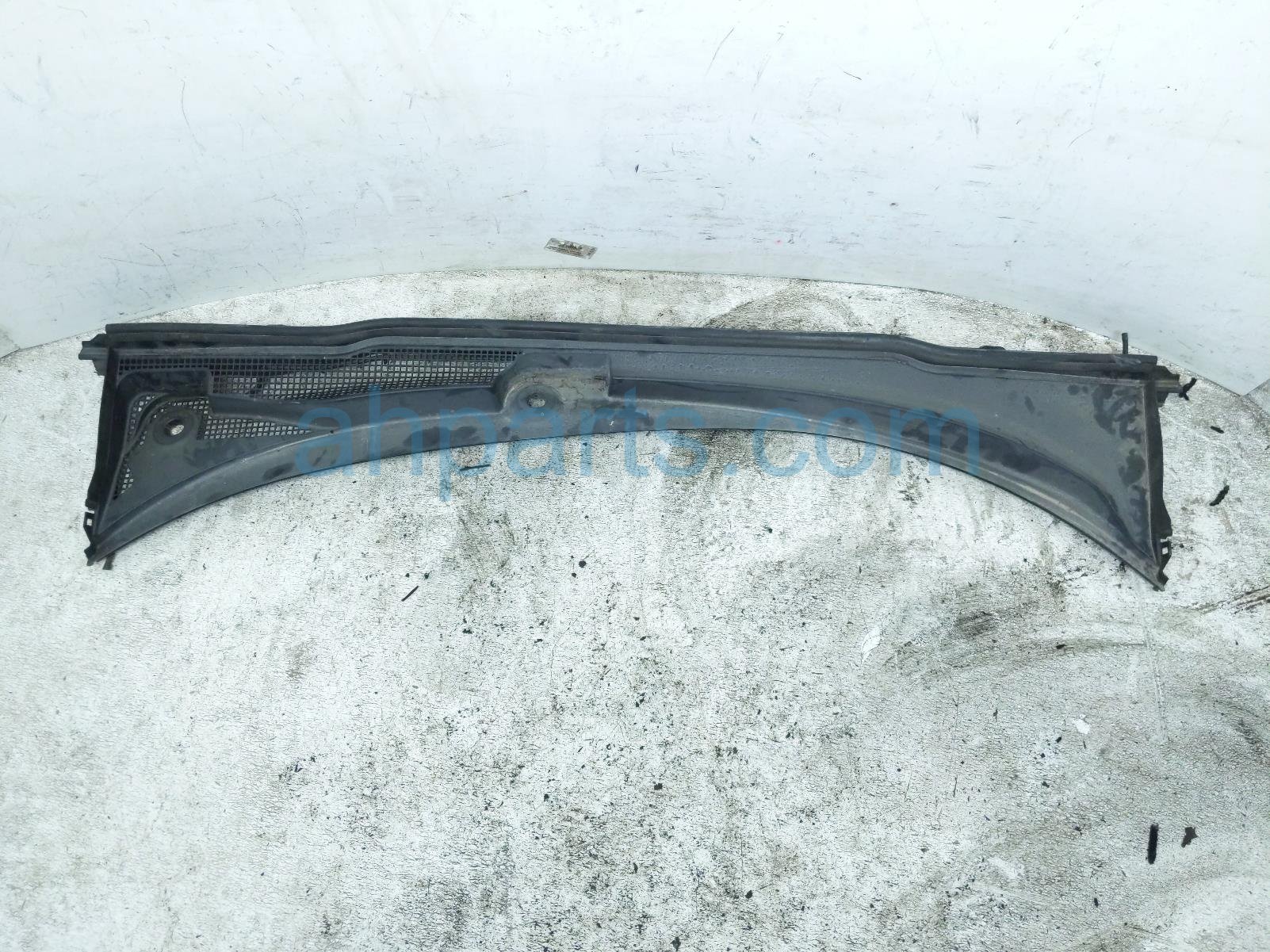 WINDSHIELD COWL GRILLE PANEL - SDN