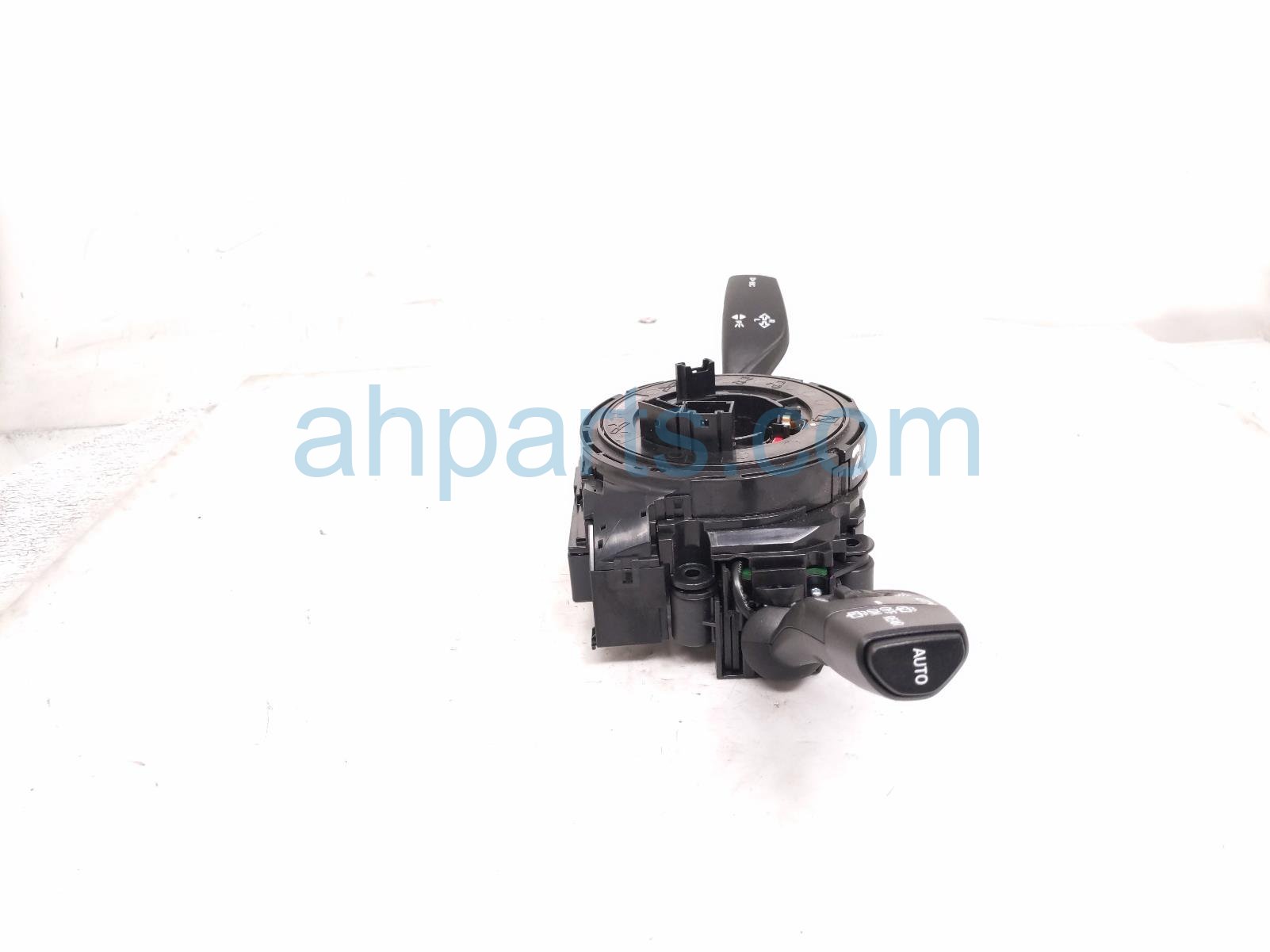 2018 BMW X5 Wiper & Signal Combo Column Switch 61319164419 Replacement 2018 BMW X5 Wiper & Signal Combo Column Switch 61319164419 Replacement thumbnail