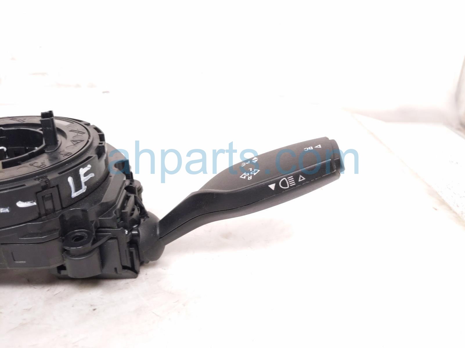 2018 BMW X5 Wiper & Signal Combo Column Switch 61319164419 Replacement 2018 BMW X5 Wiper & Signal Combo Column Switch 61319164419 Replacement thumbnail