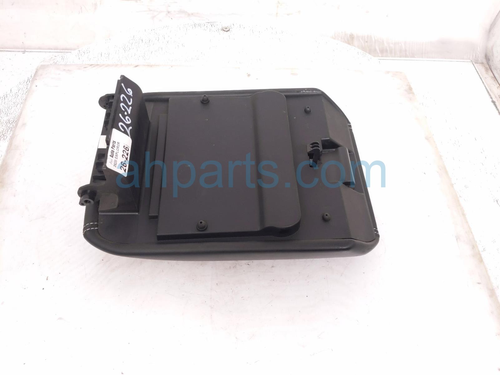 2020 Ford Explorer Center Console Lid/armrest Black LB5Z 7806024 CB Replacement 2020 Ford Explorer Center Console Lid/armrest Black LB5Z 7806024 CB Replacement thumbnail