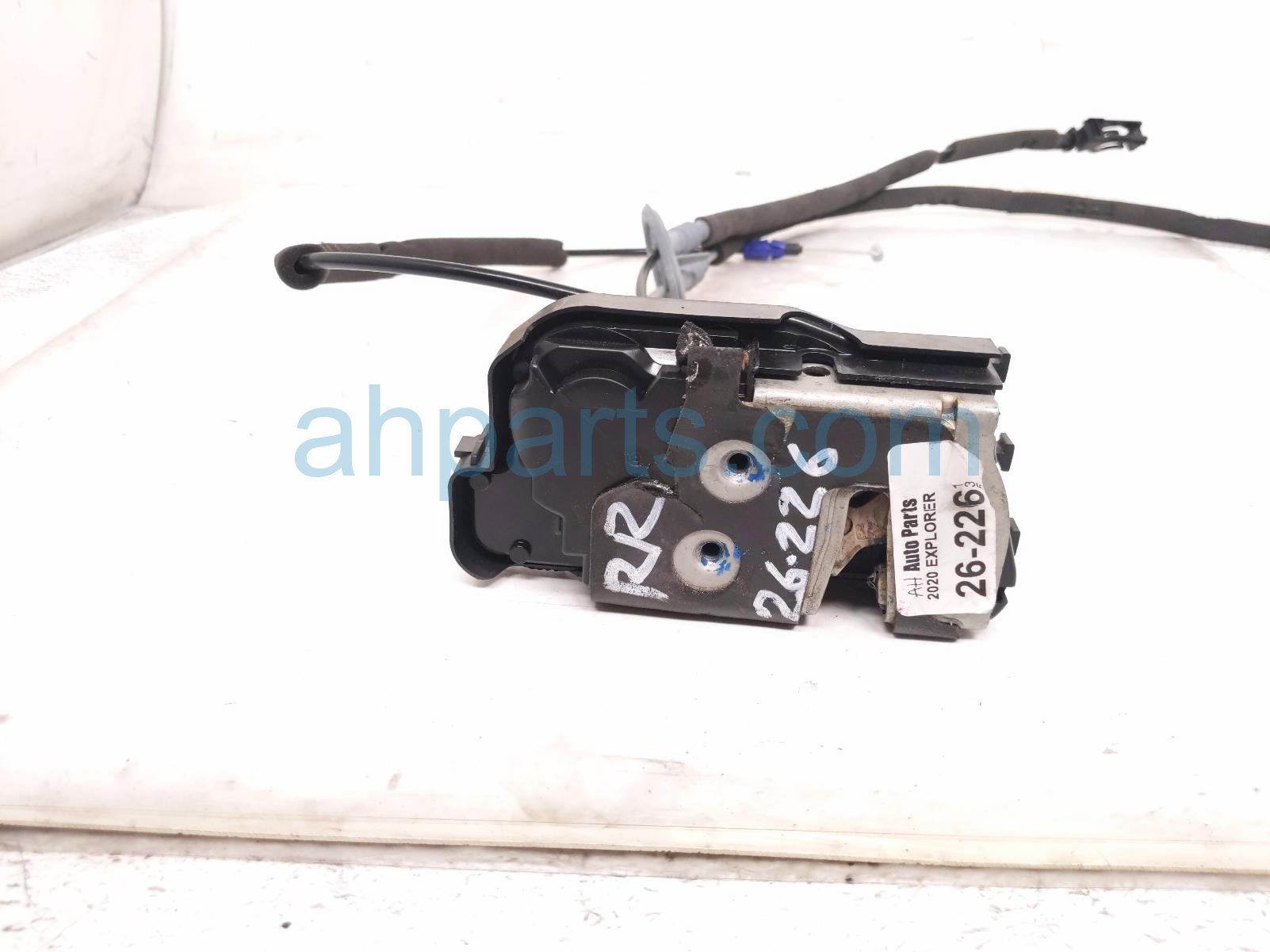 2020 Ford Explorer Rear Passenger Door Lock Actuator Latch MB5Z 78264A26 E Replacement 2020 Ford Explorer Rear Passenger Door Lock Actuator Latch MB5Z 78264A26 E Replacement thumbnail
