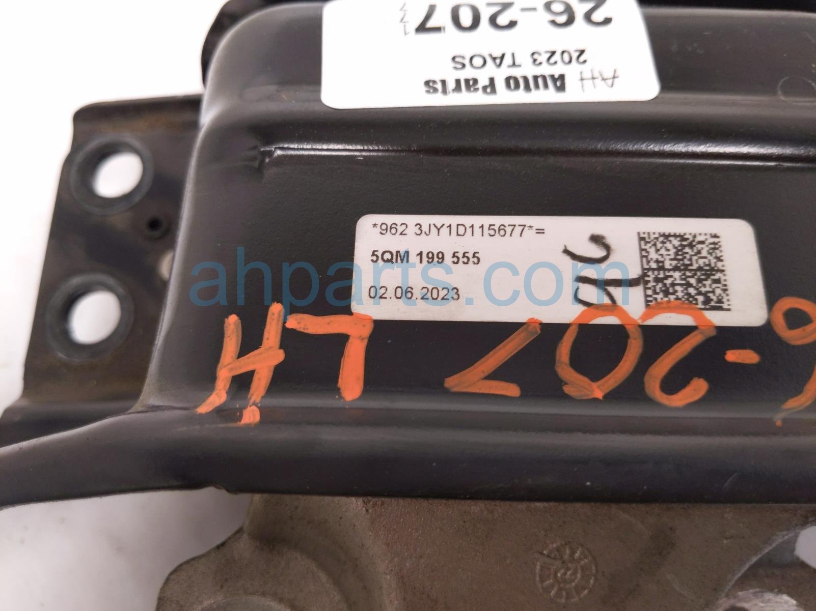 2023 Volkswagen Taos Engine/motor Driver Side Engine Mount 1.5t Fwd 5WA 199 262 S Replacement 2023 Volkswagen Taos Engine/motor Driver Side Engine Mount 1.5t Fwd 5WA 199 262 S Replacement thumbnail