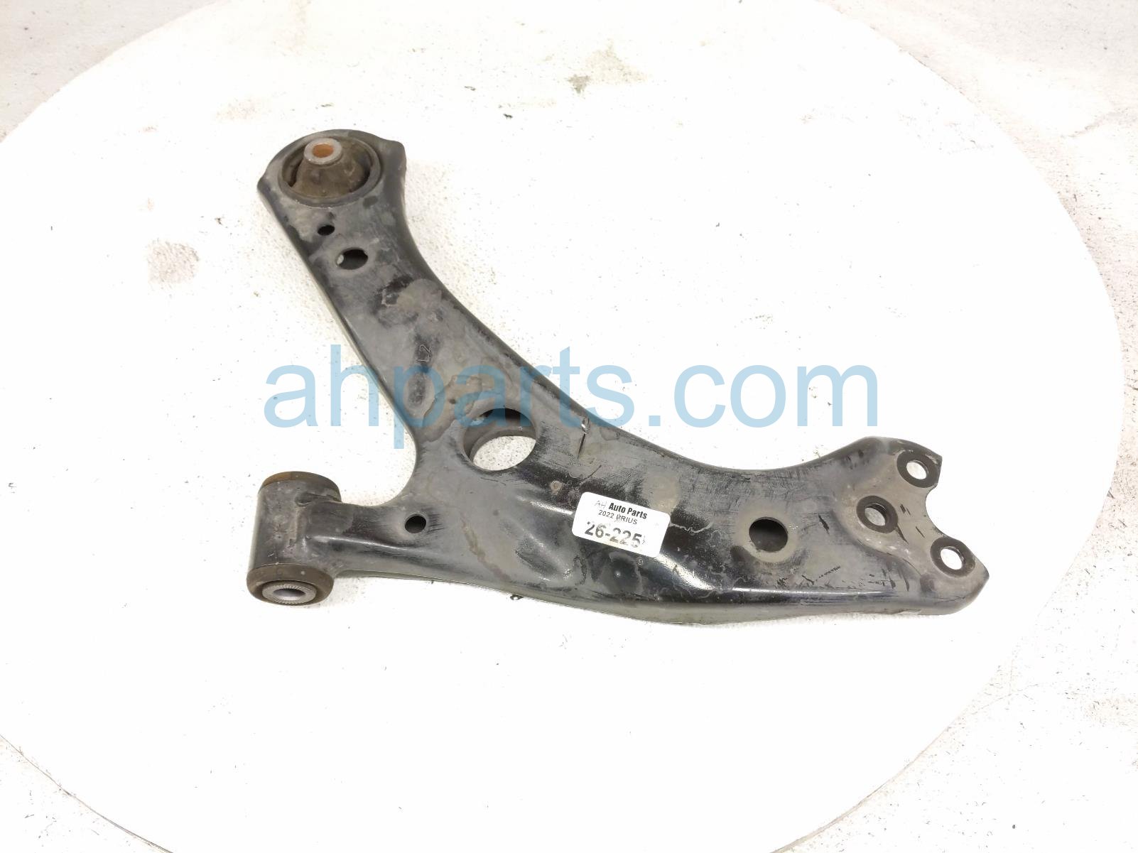 Toyota FR/LH LOWER CONTROL ARM