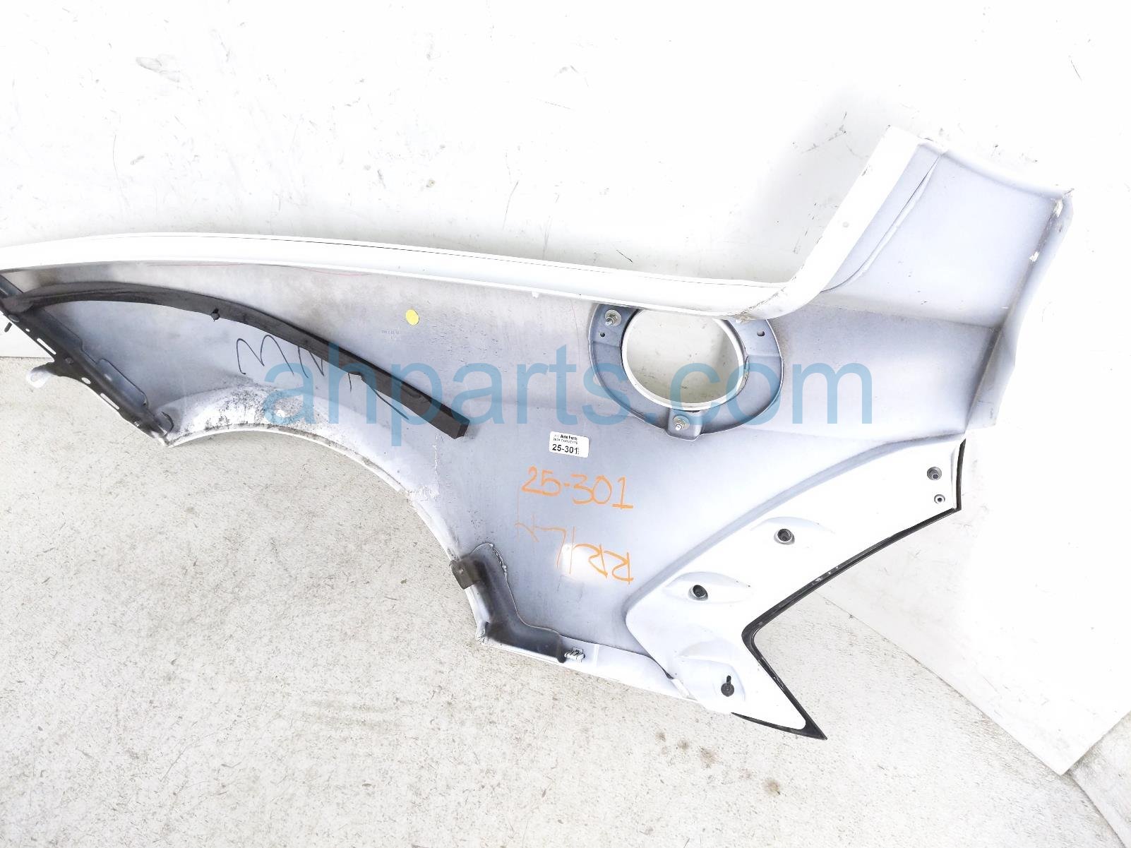 2024 Chevy Corvette Driver Quarter Panel White 87861818 Replacement 2024 Chevy Corvette Driver Quarter Panel White 87861818 Replacement thumbnail